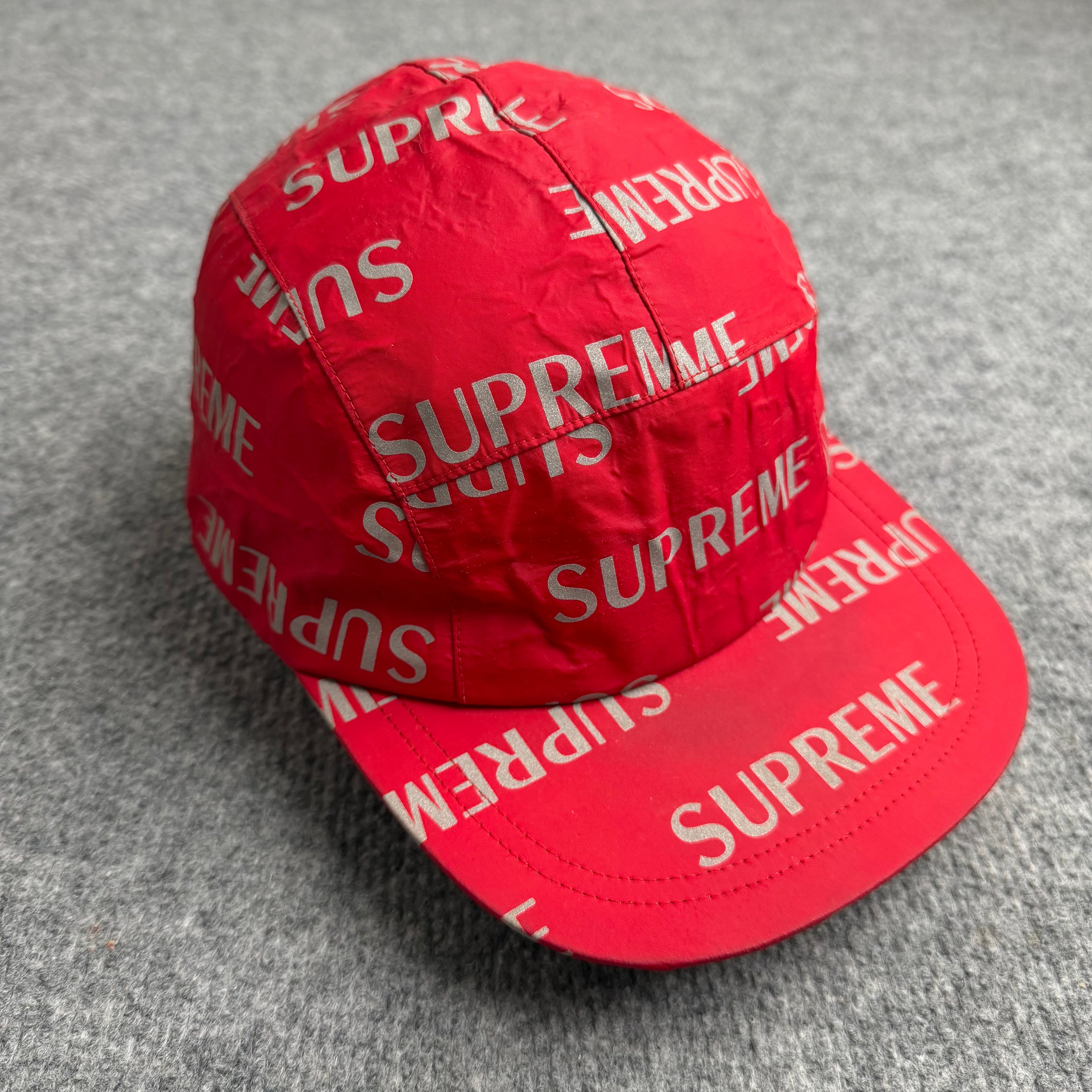 Supreme kasket