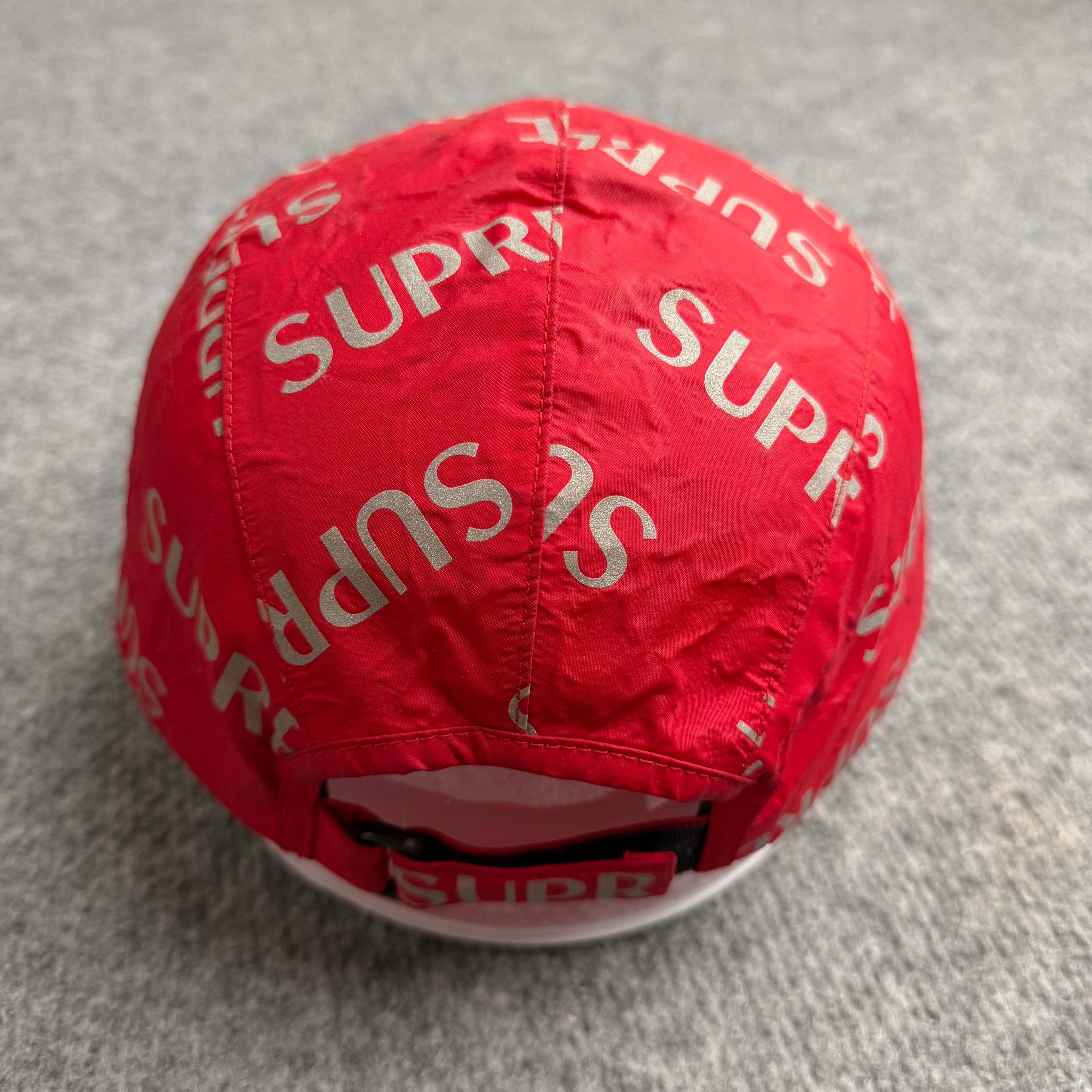 Supreme kasket