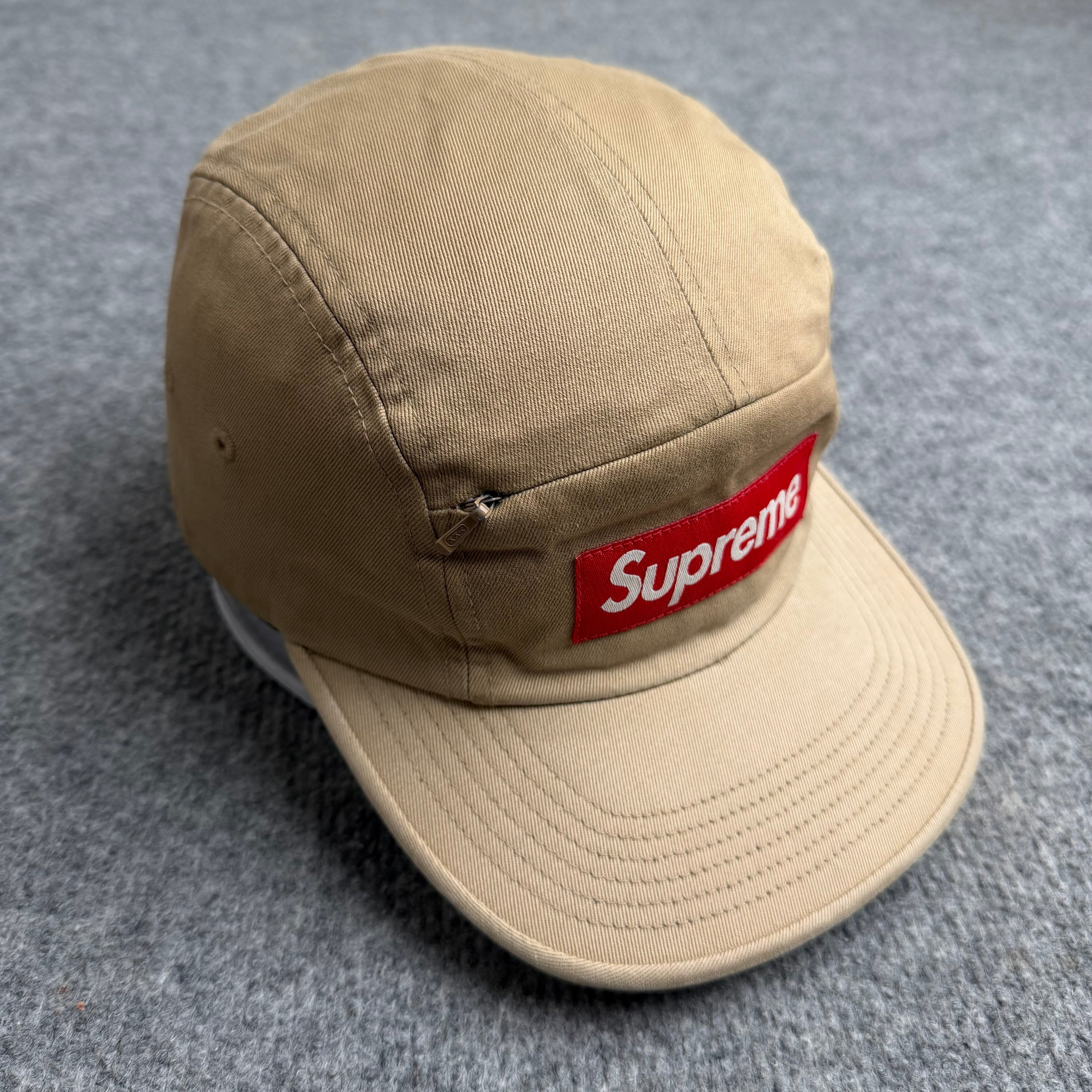 Supreme kasket