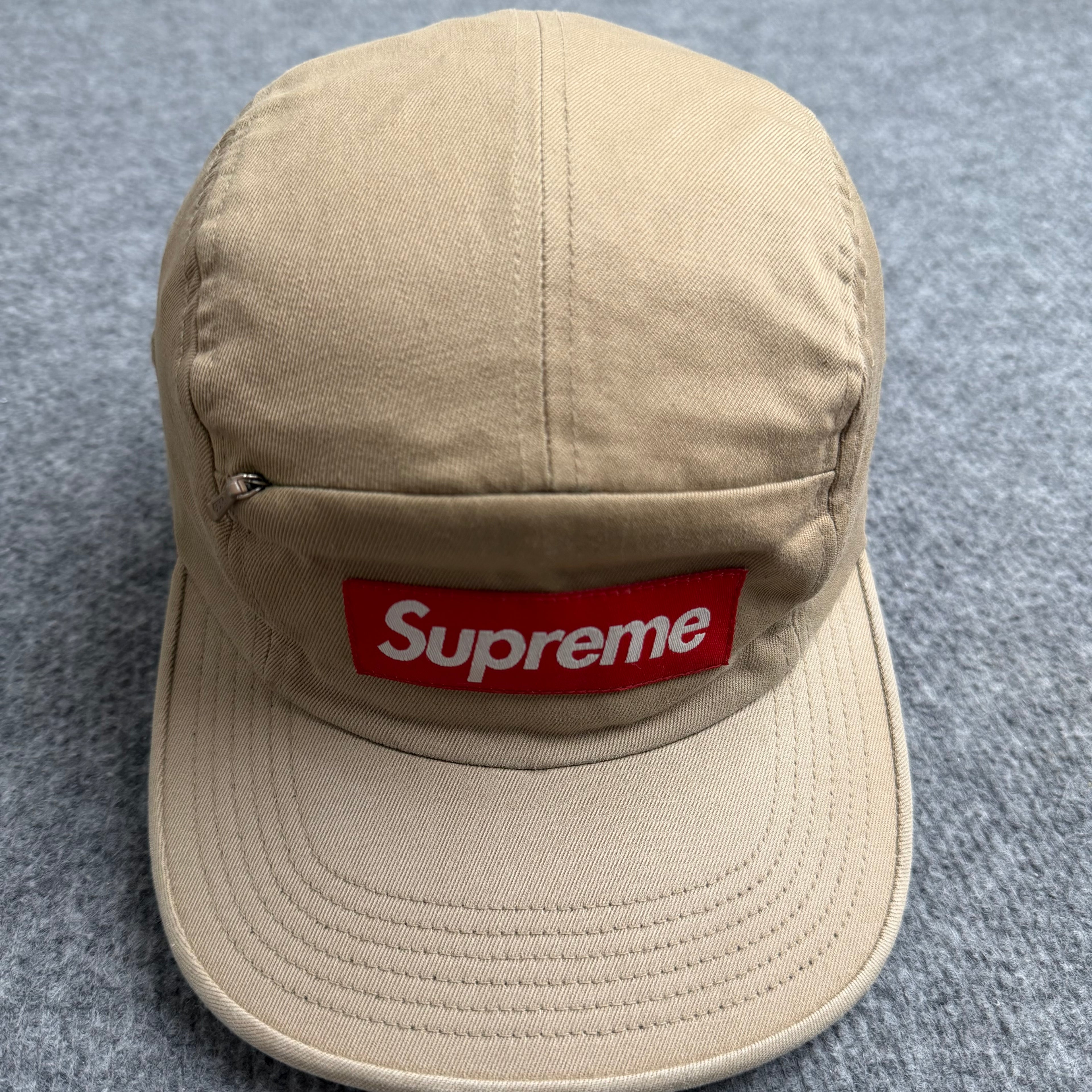 Supreme kasket