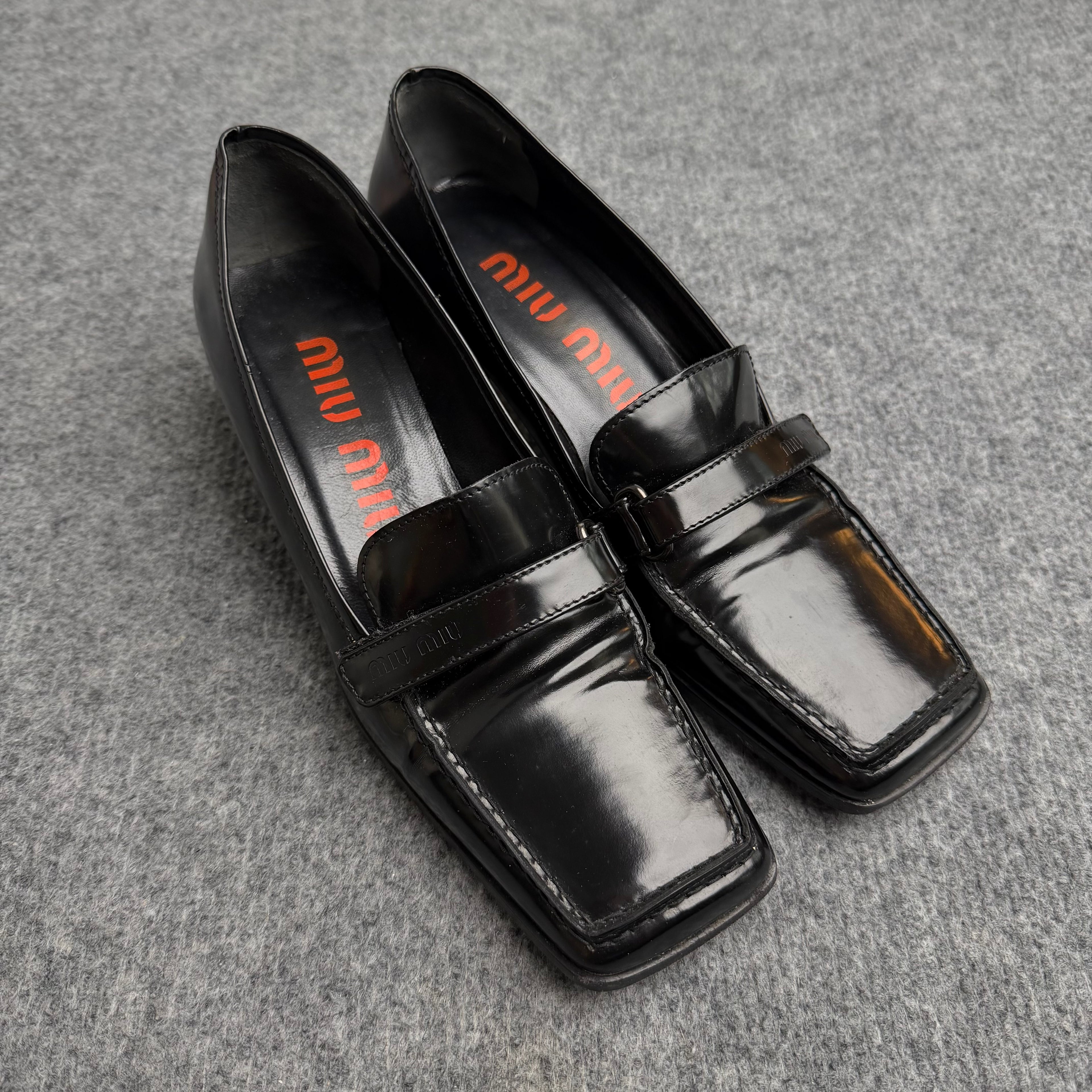 Miu Miu loafers (Str. 37)