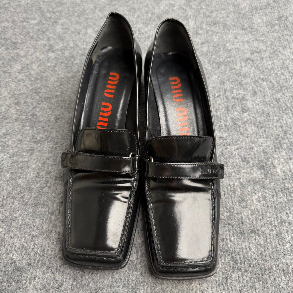 Miu Miu loafers (Str. 37)