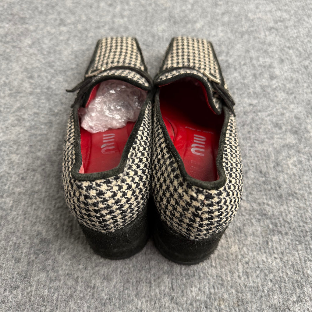 Miu Miu loafers (Str. 39)