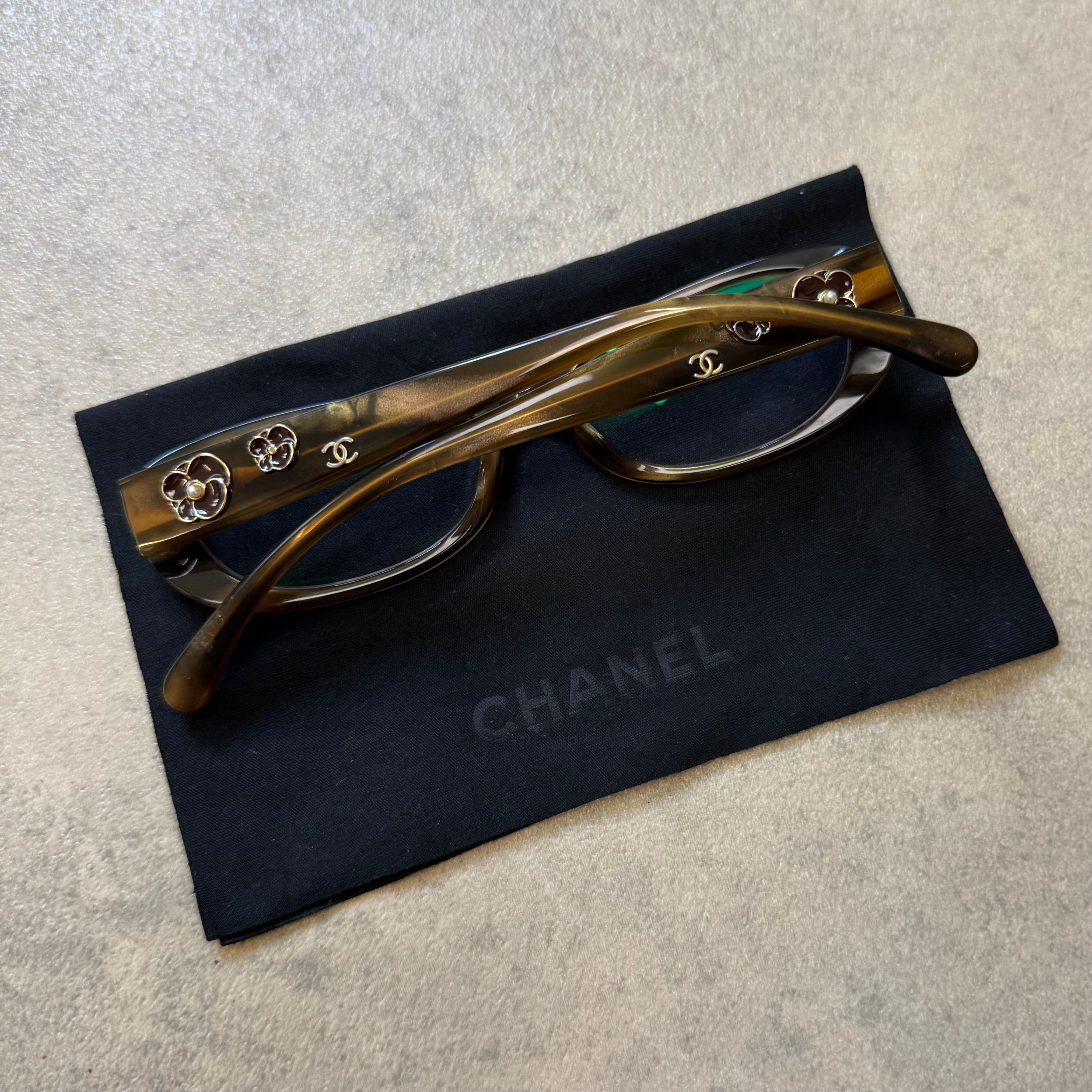 Chanel briller