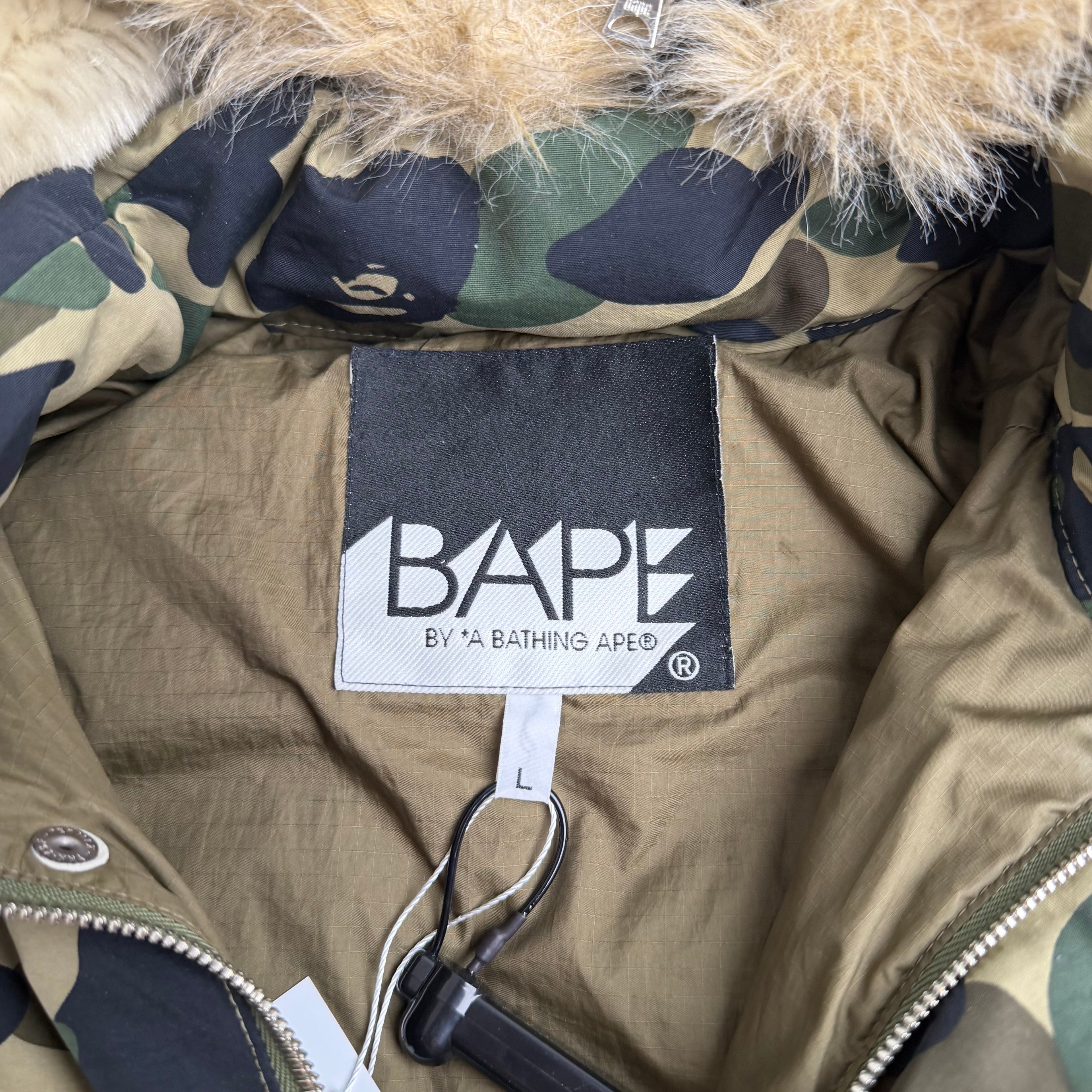 Bape vest (Str. L)