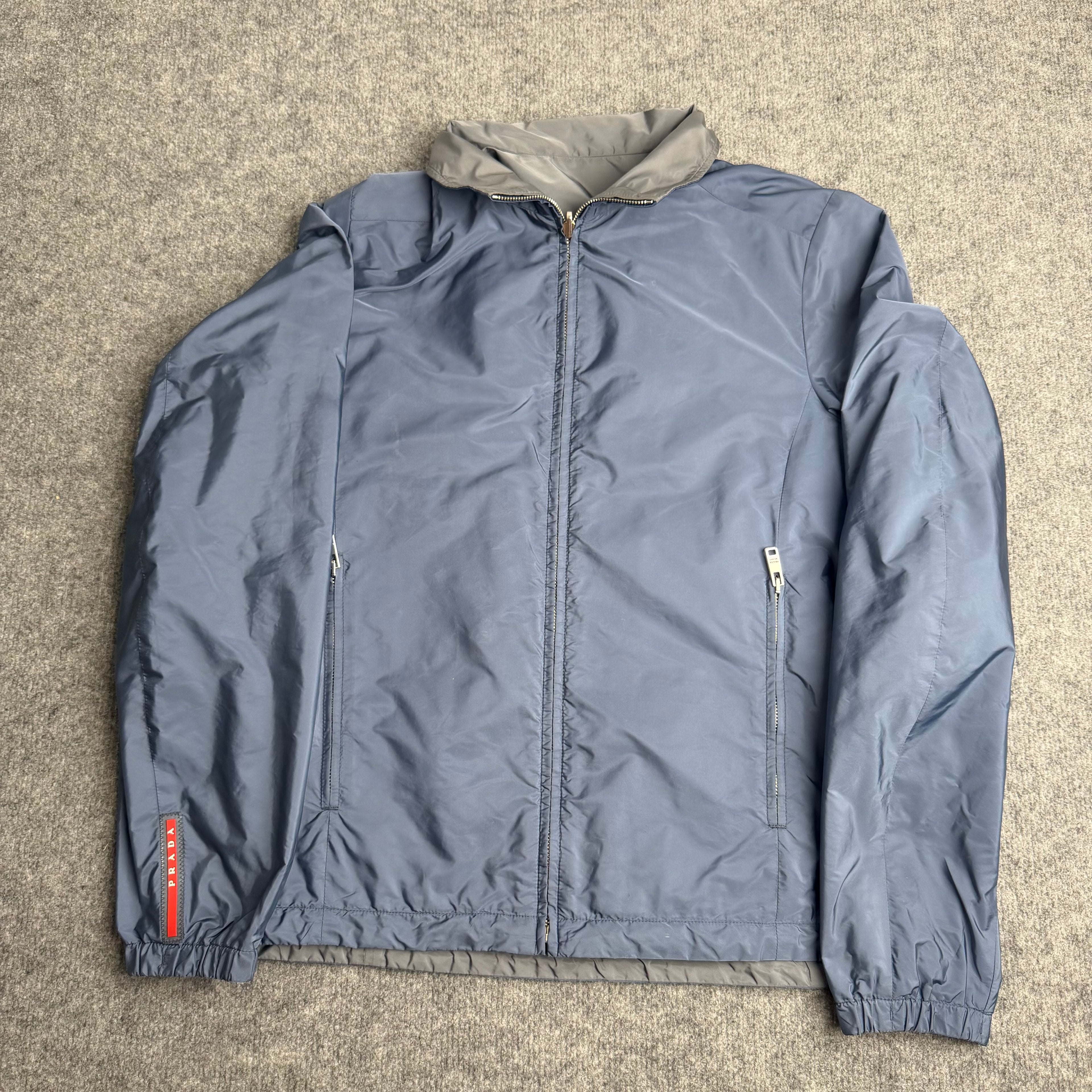Prada jakke (Str. 46)
