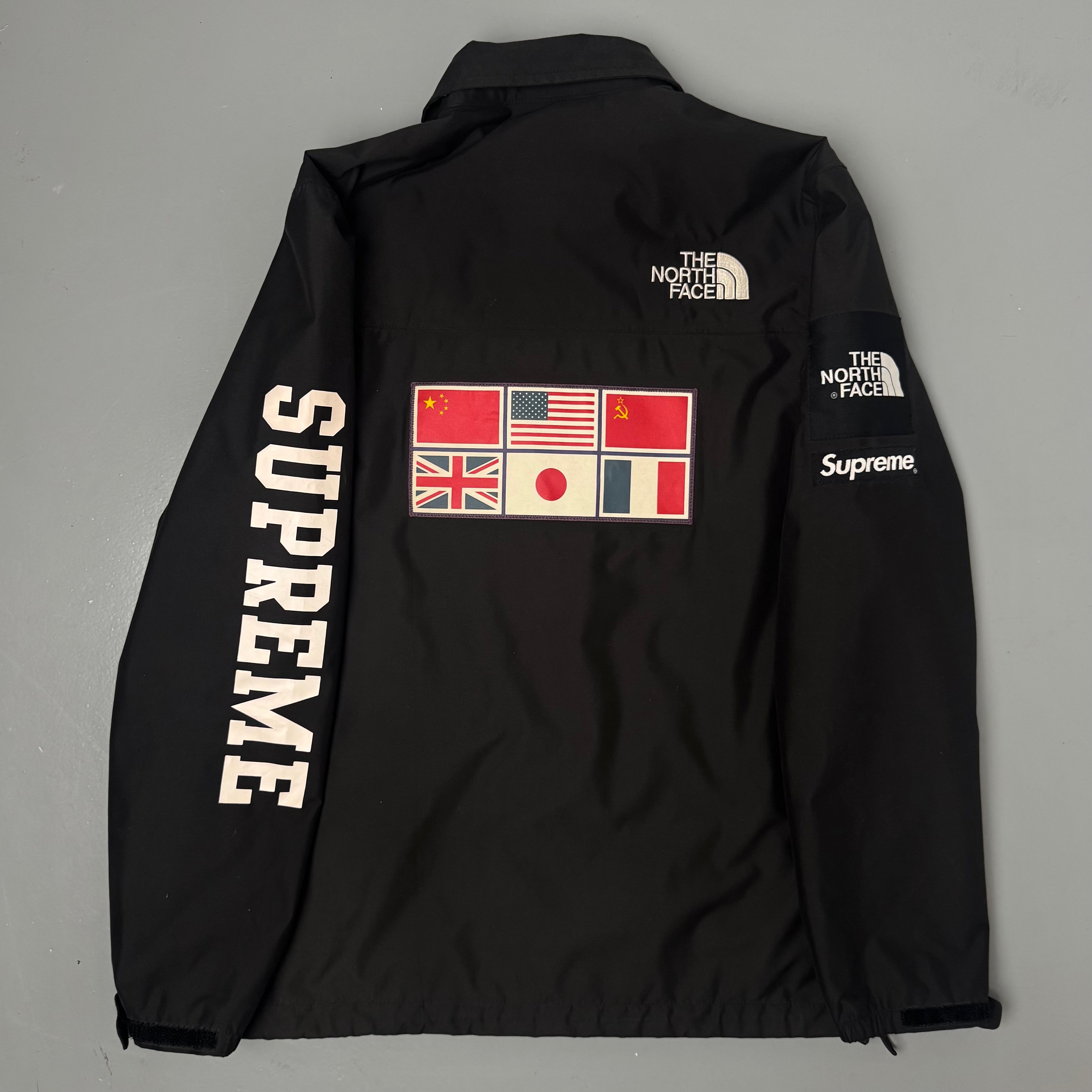 Supreme x The North Face jakke (Str. S)