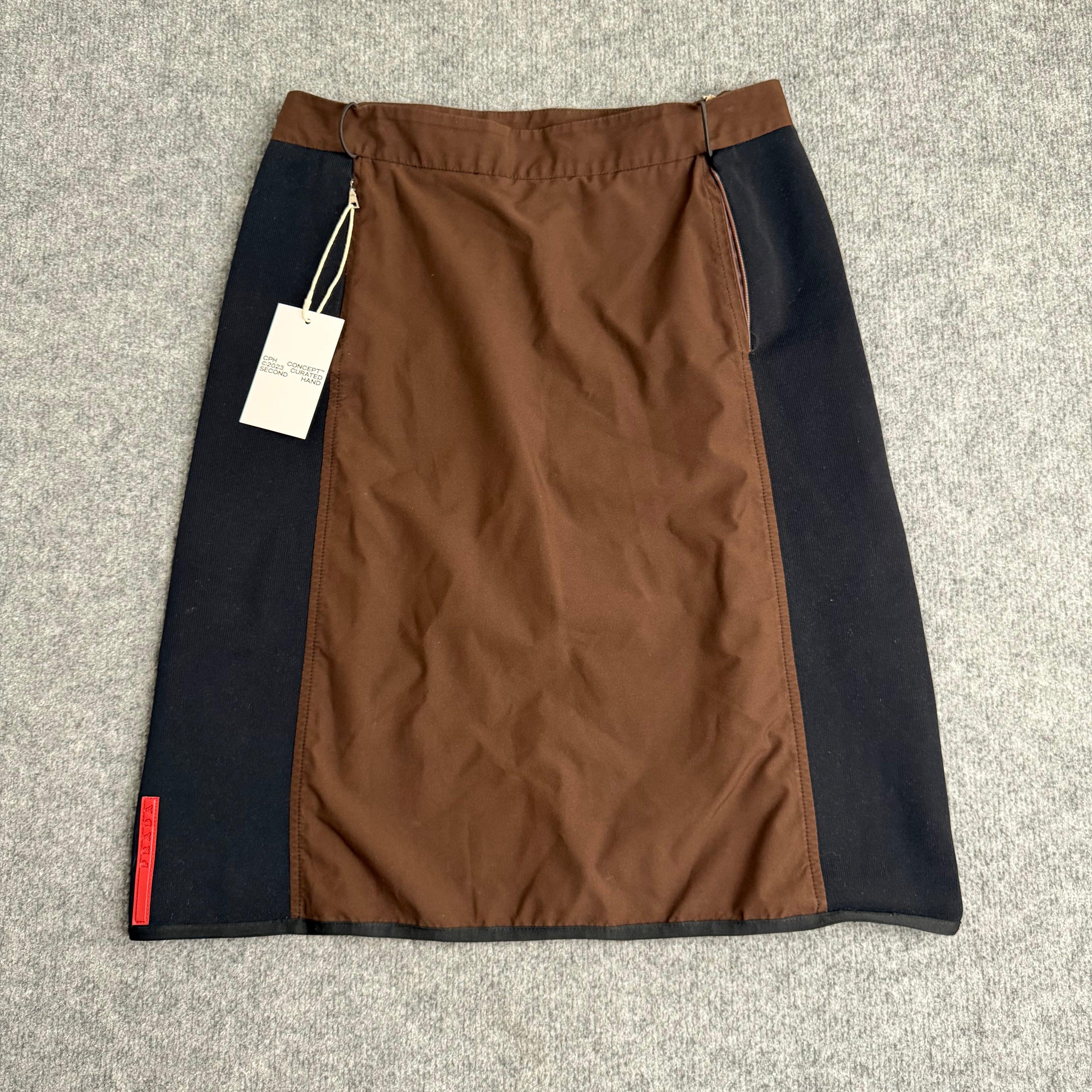 Prada nederdel (Str. 42)