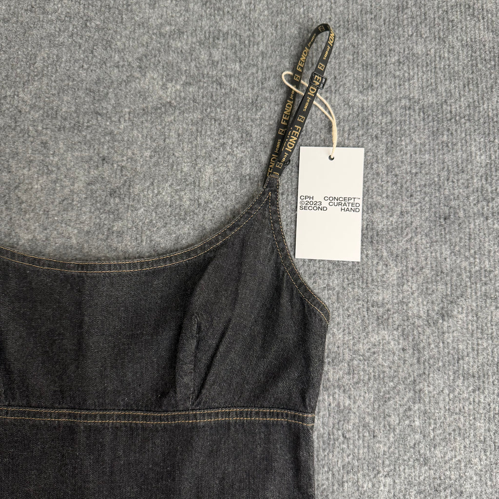 Fendi kjole (Str. XS)