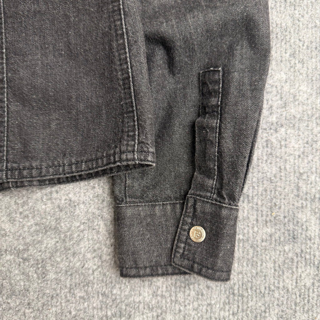 Fendi jakke (Str. S)