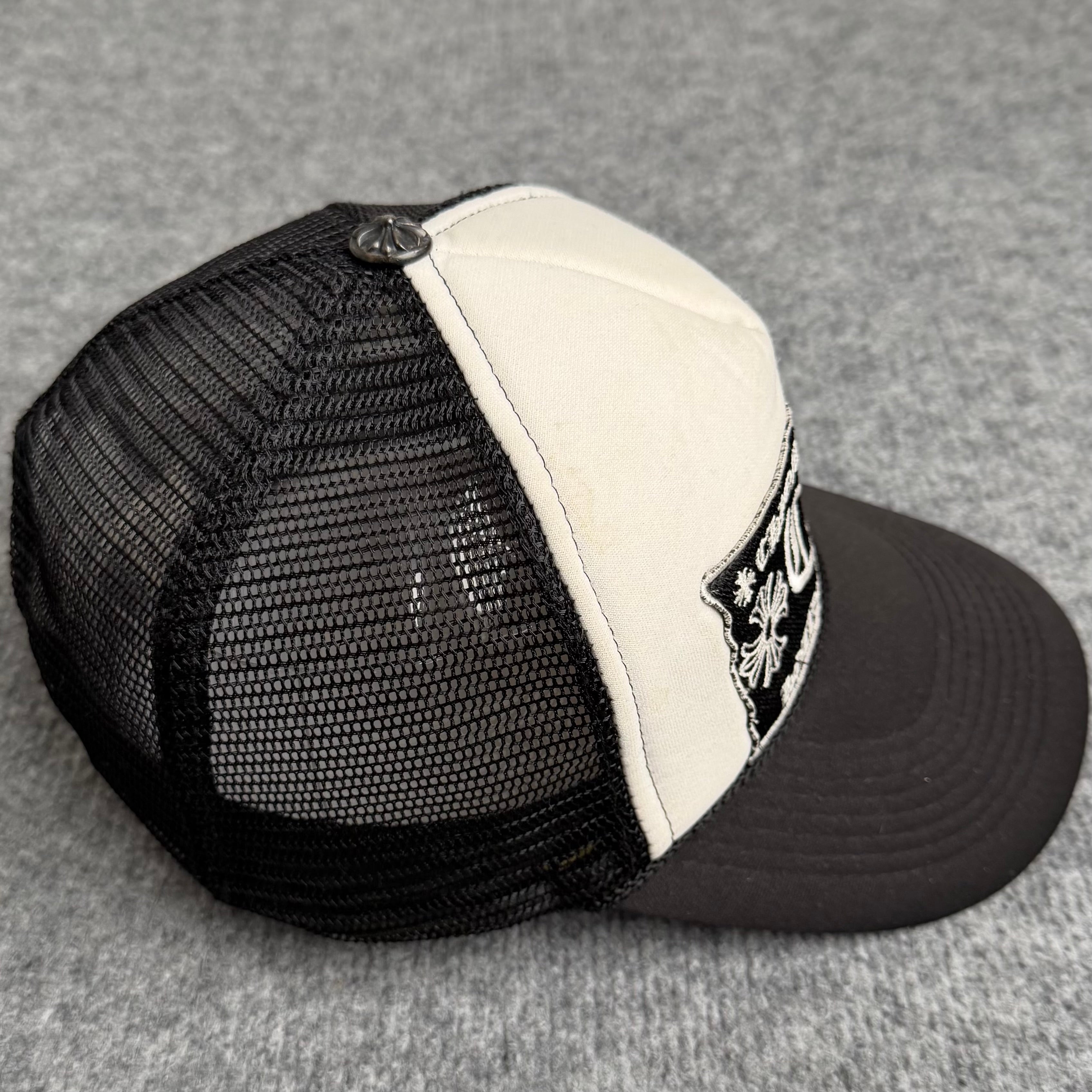 Chrome Hearts kasket
