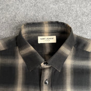 Saint Laurent skjorte (Str. L)