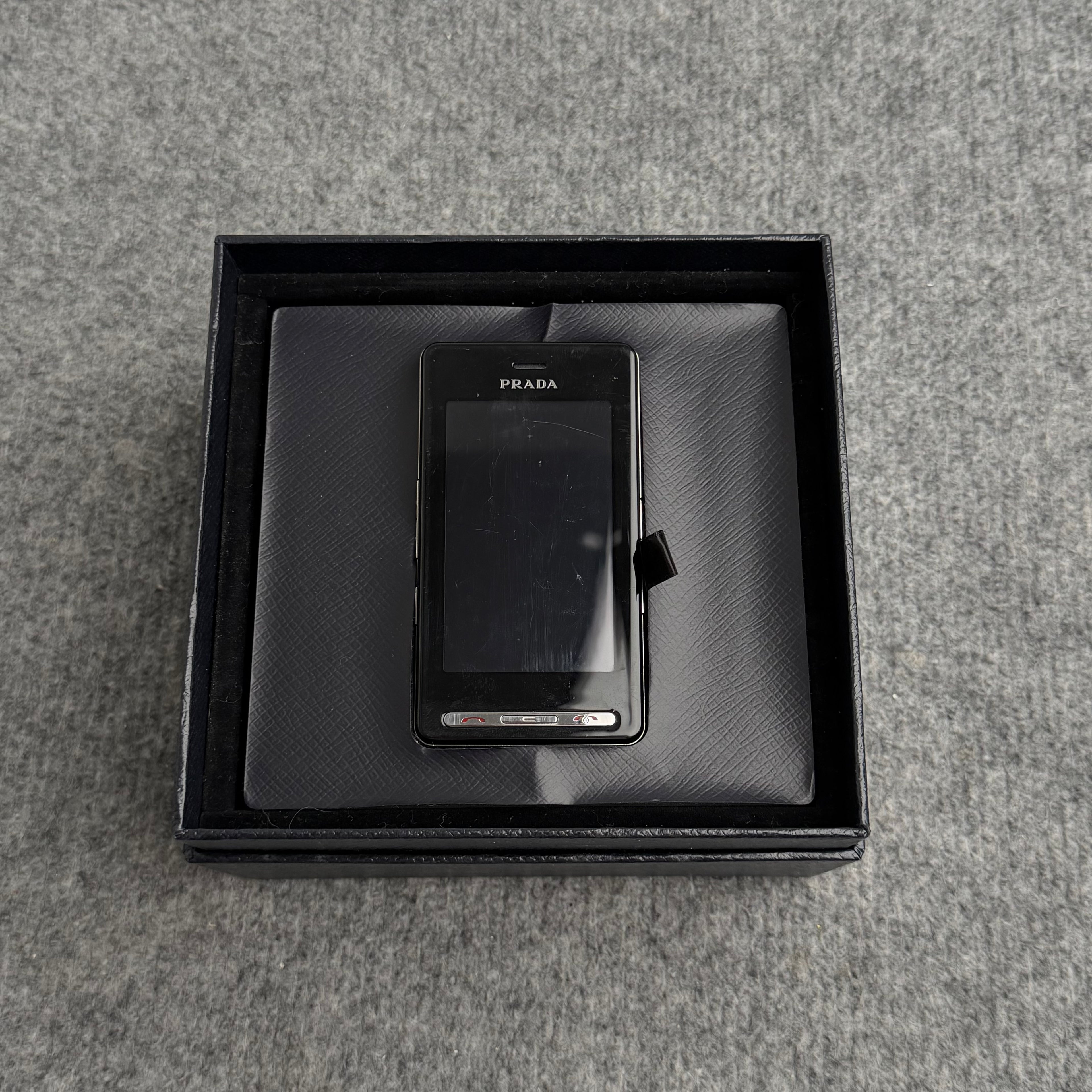 Prada telefon