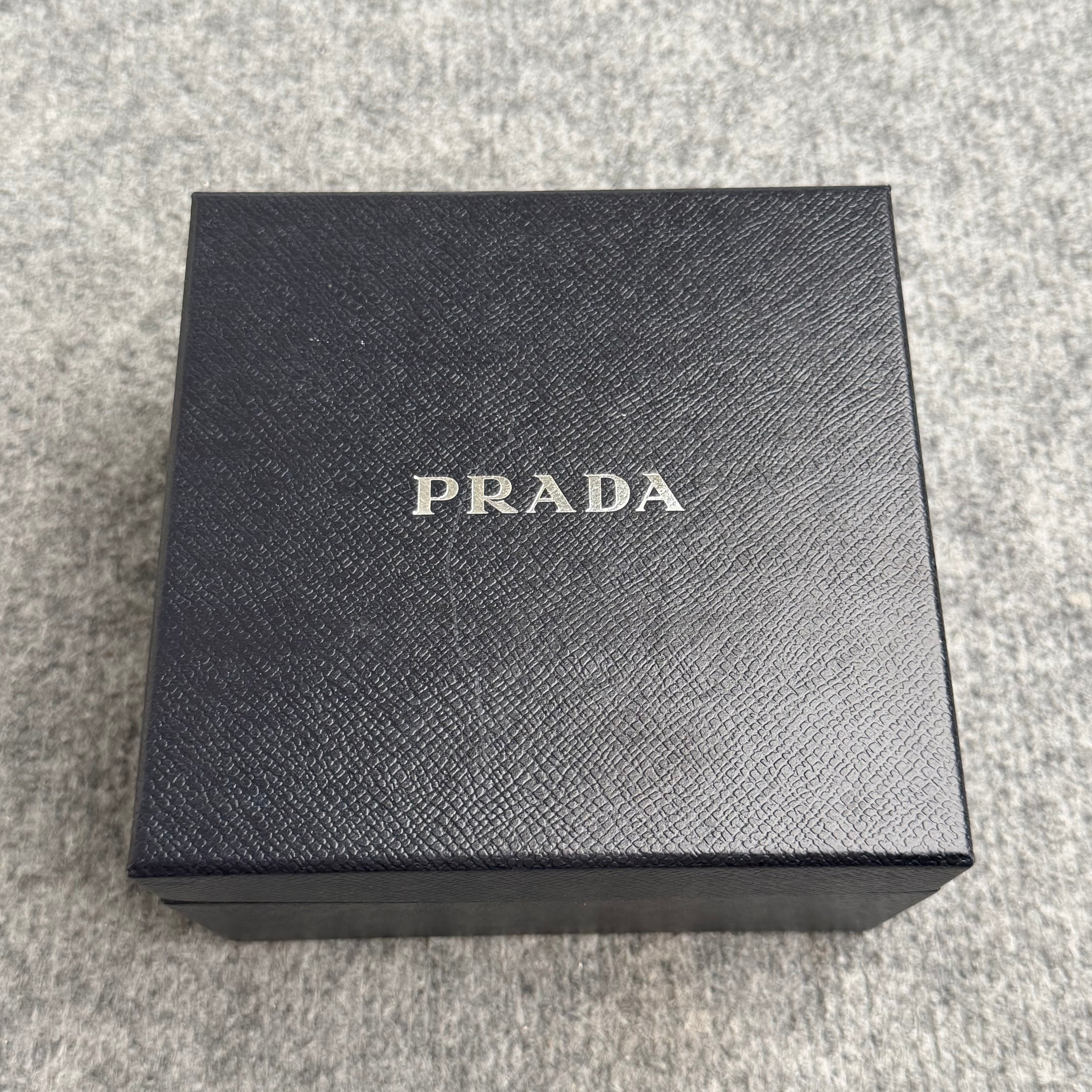 Prada telefon