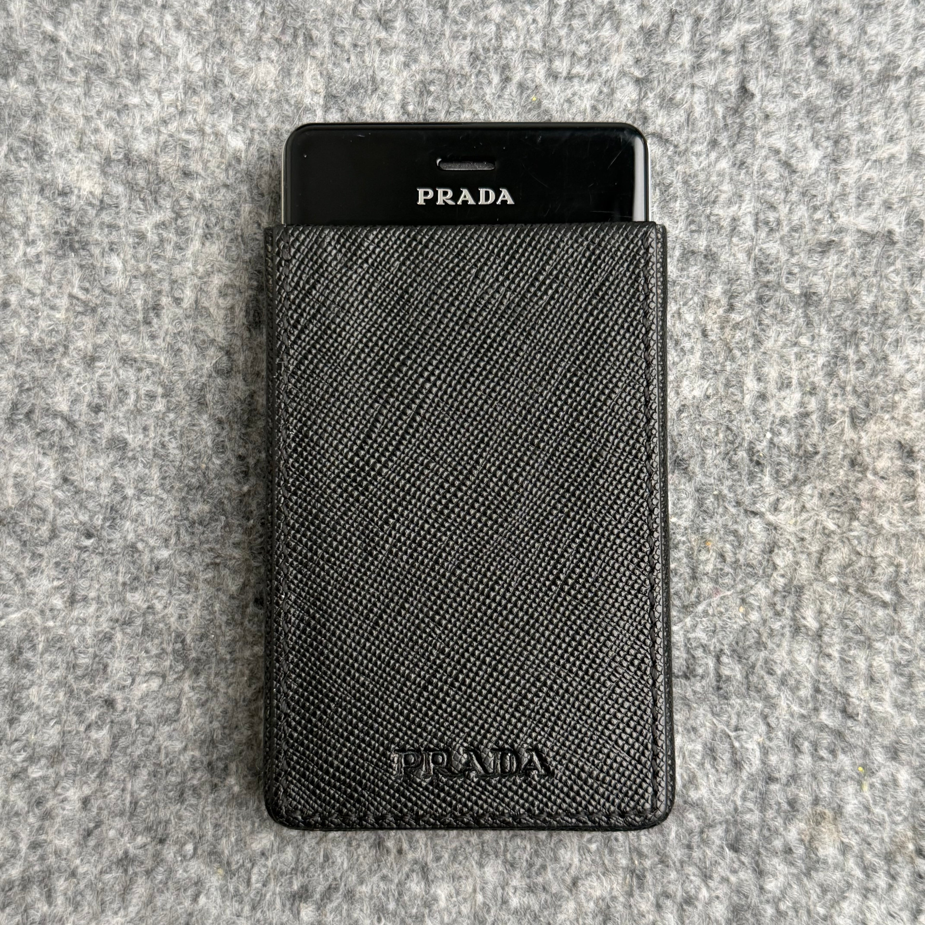 Prada telefon
