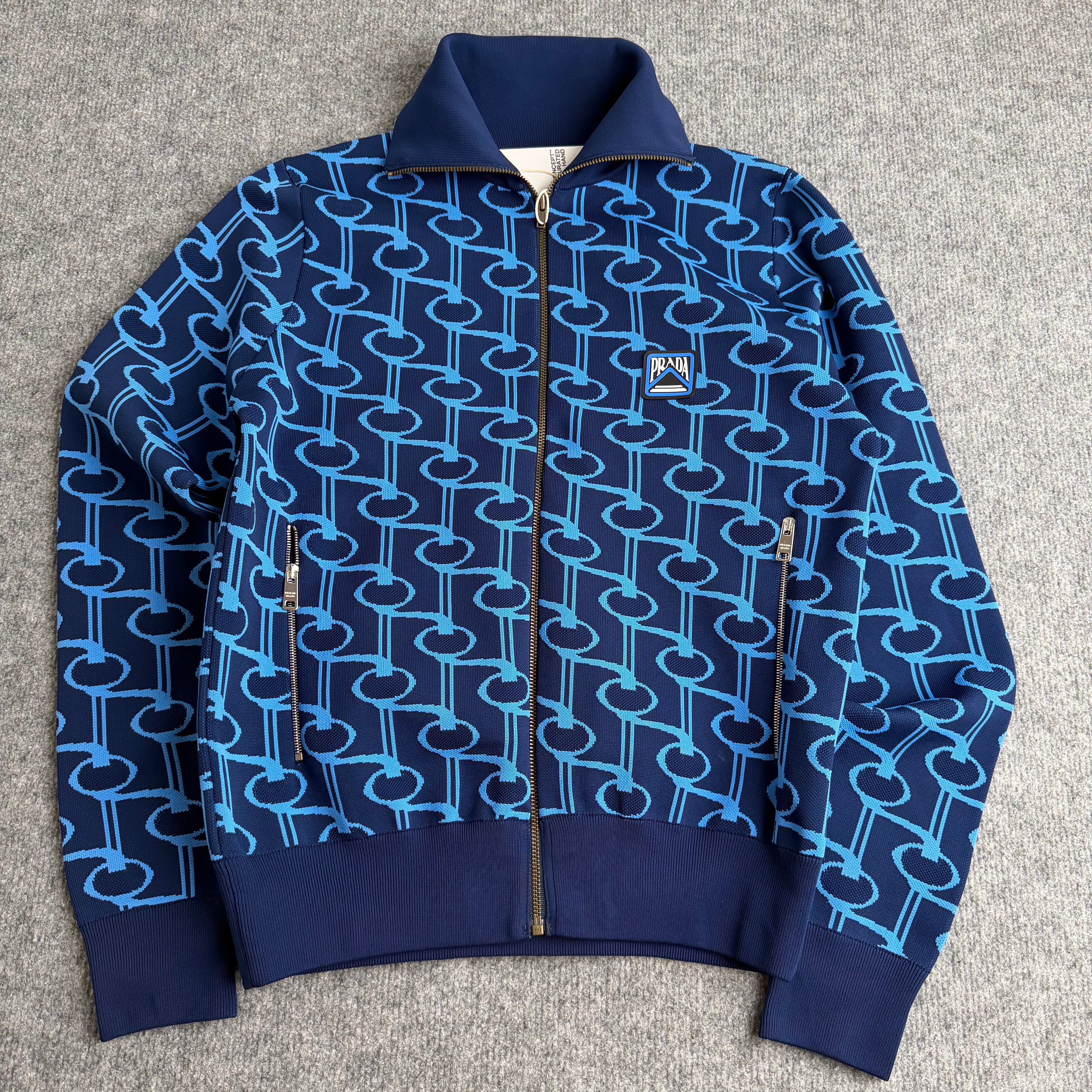 Prada Zip bluse (Str. S)