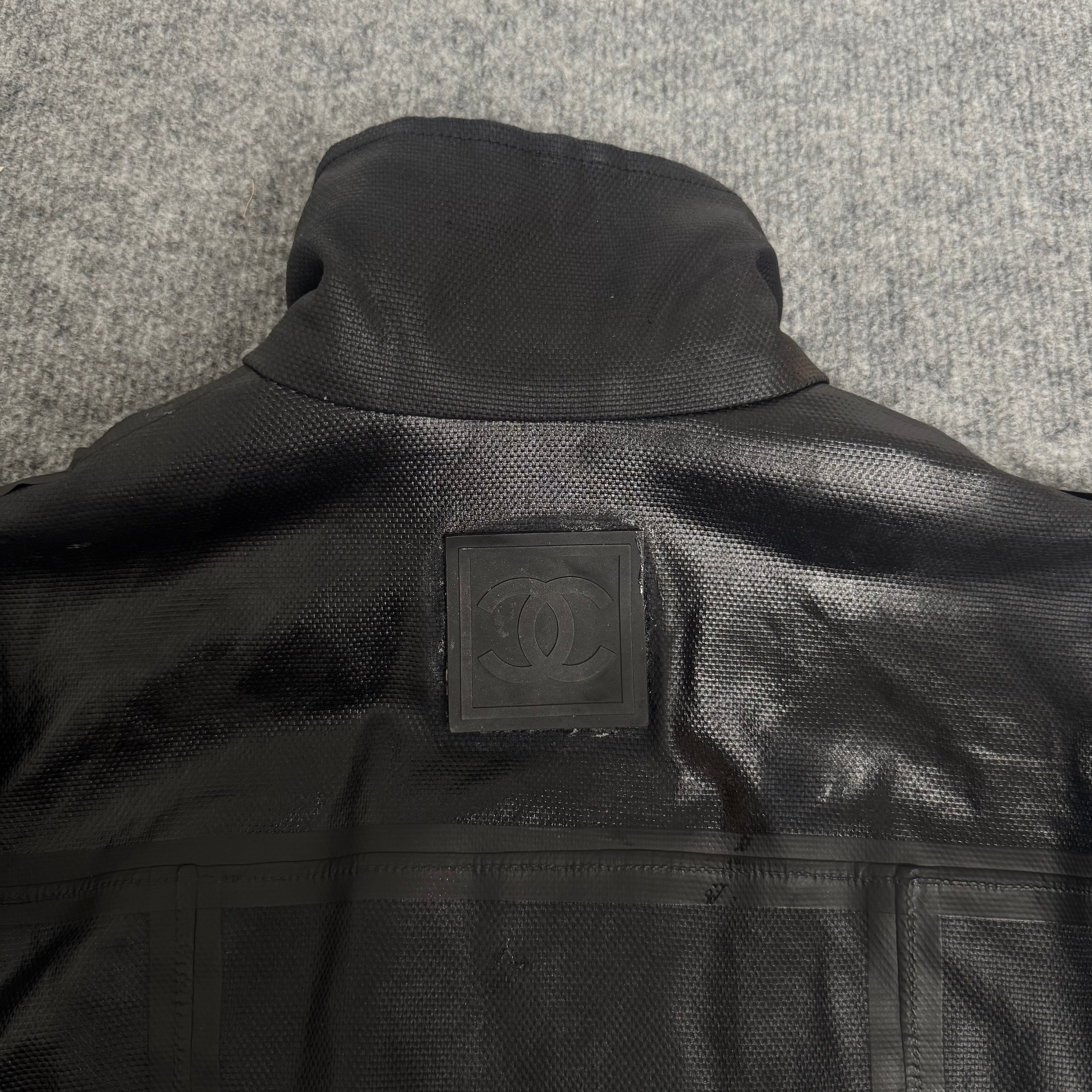 Chanel jakke (Str. 36)