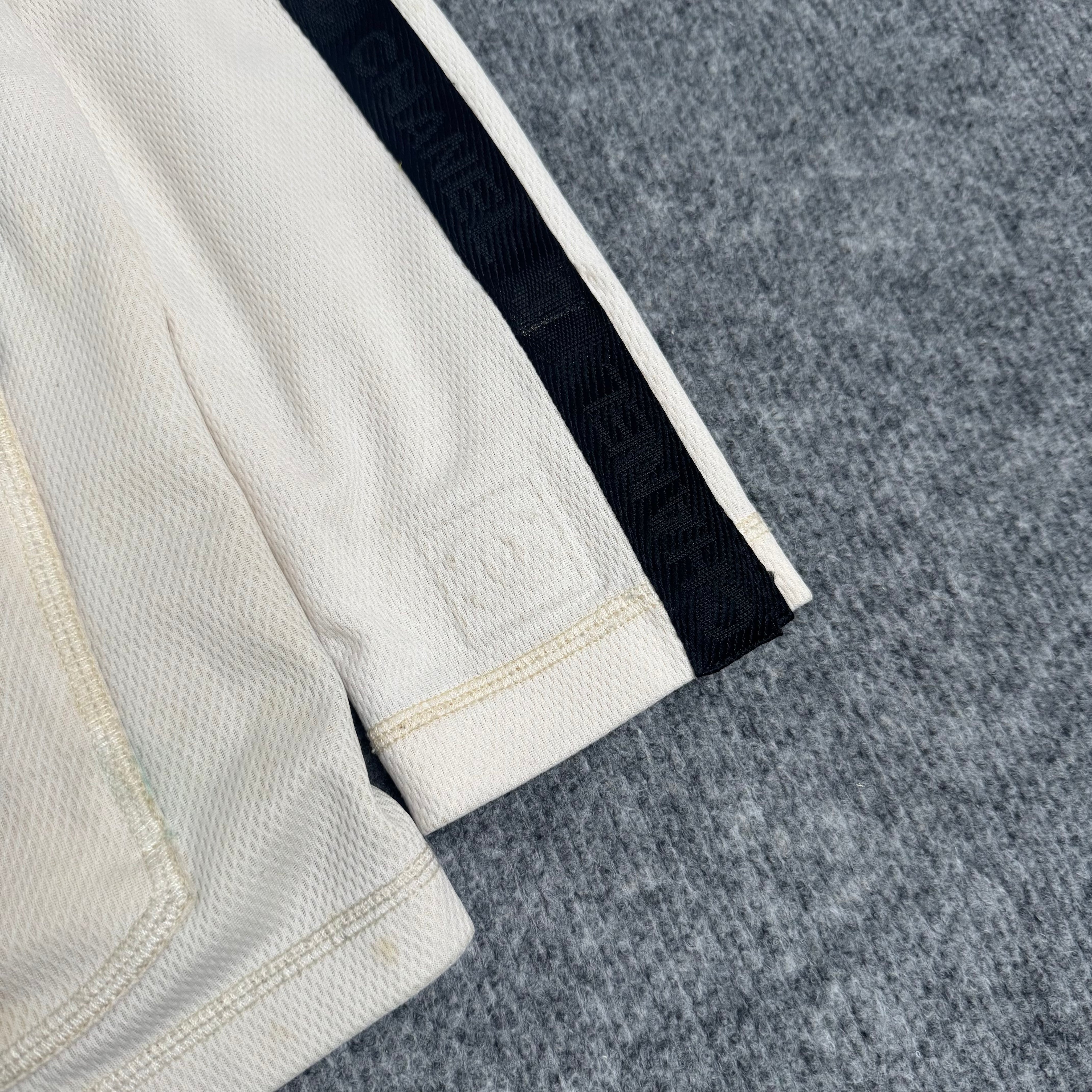 Chanel hættetrøje (Str. 36)