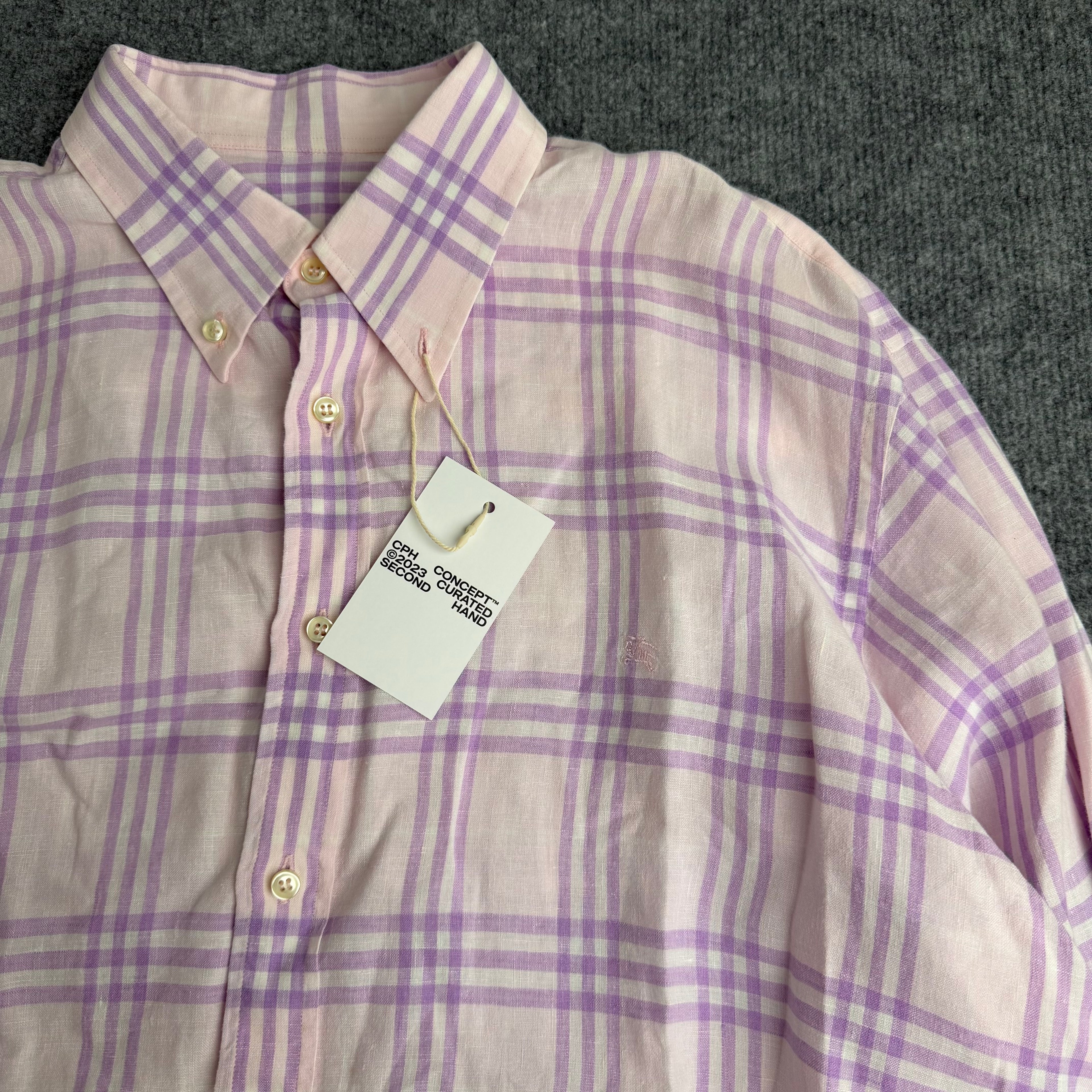 Burberry skjorte (Str. L)