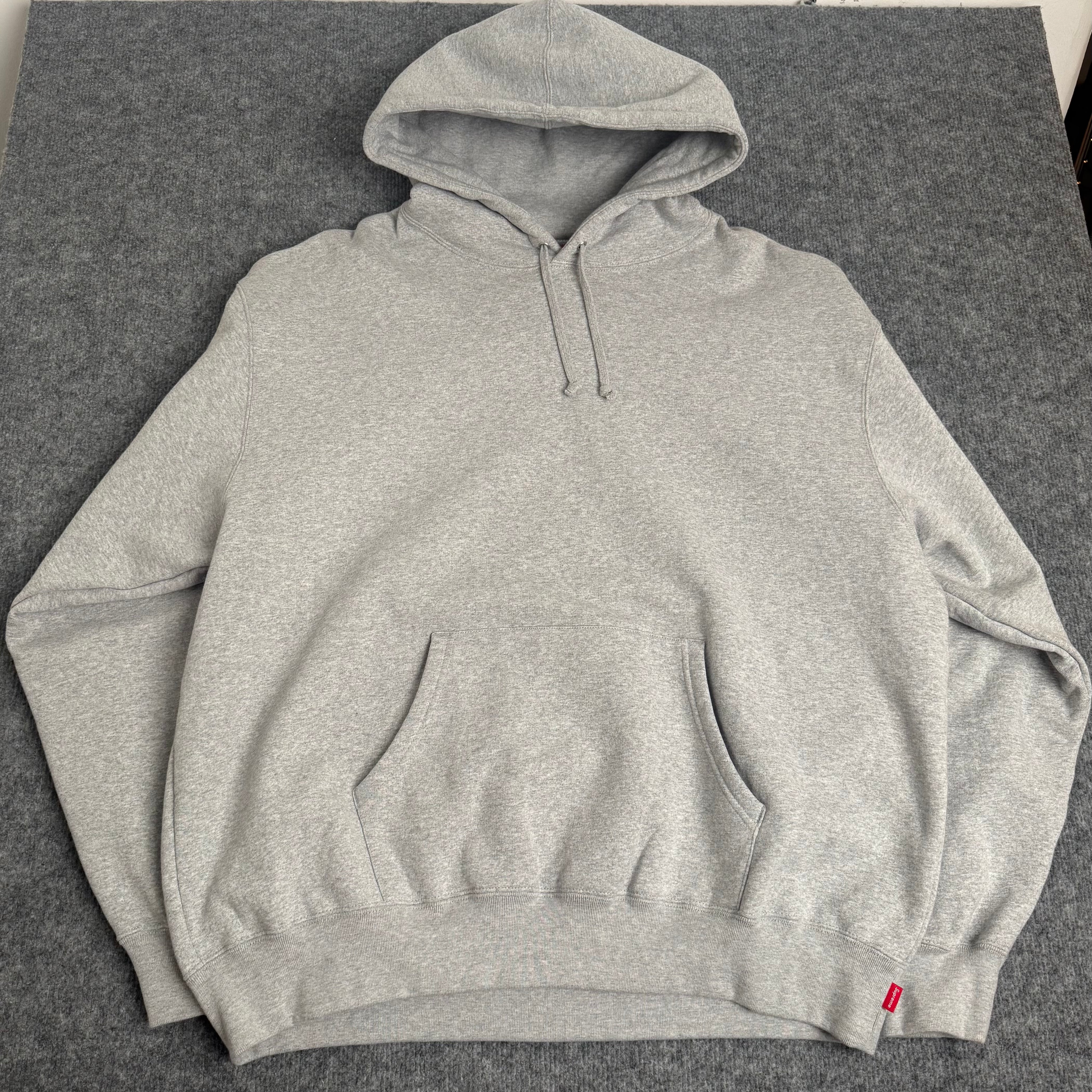 Supreme hættetrøje (Str. XL)