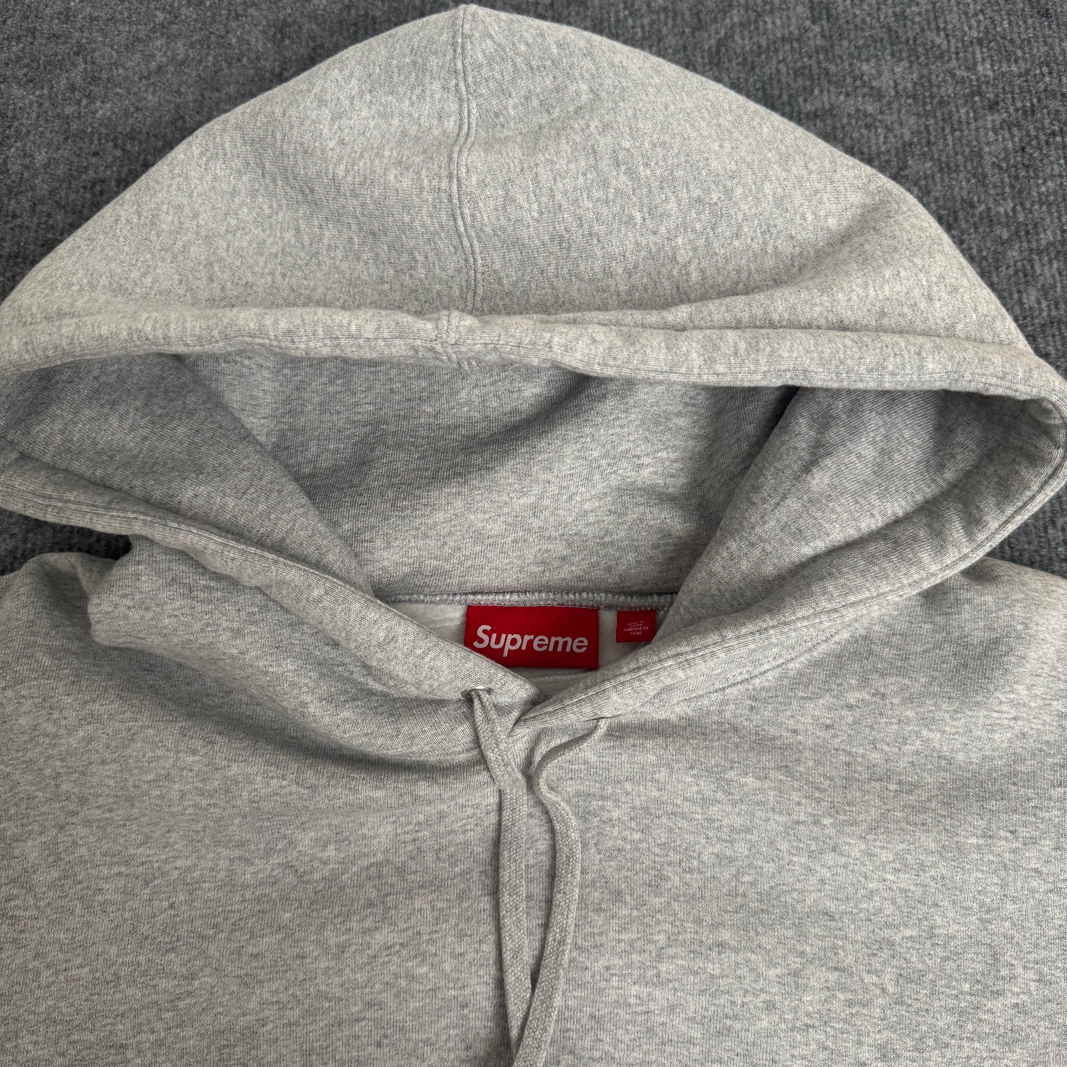 Supreme hættetrøje (Str. XL)