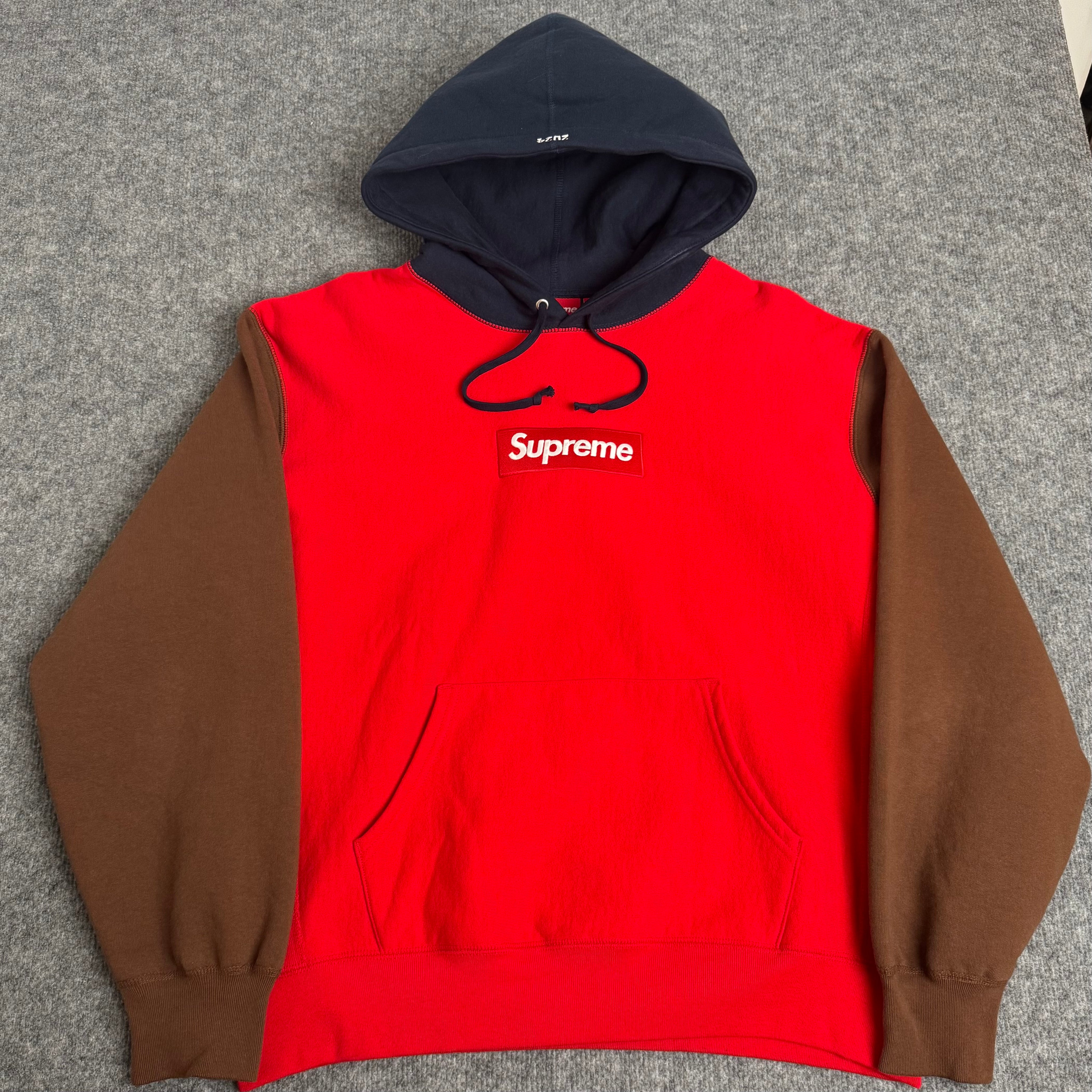 Supreme hættetrøje (Str. M)