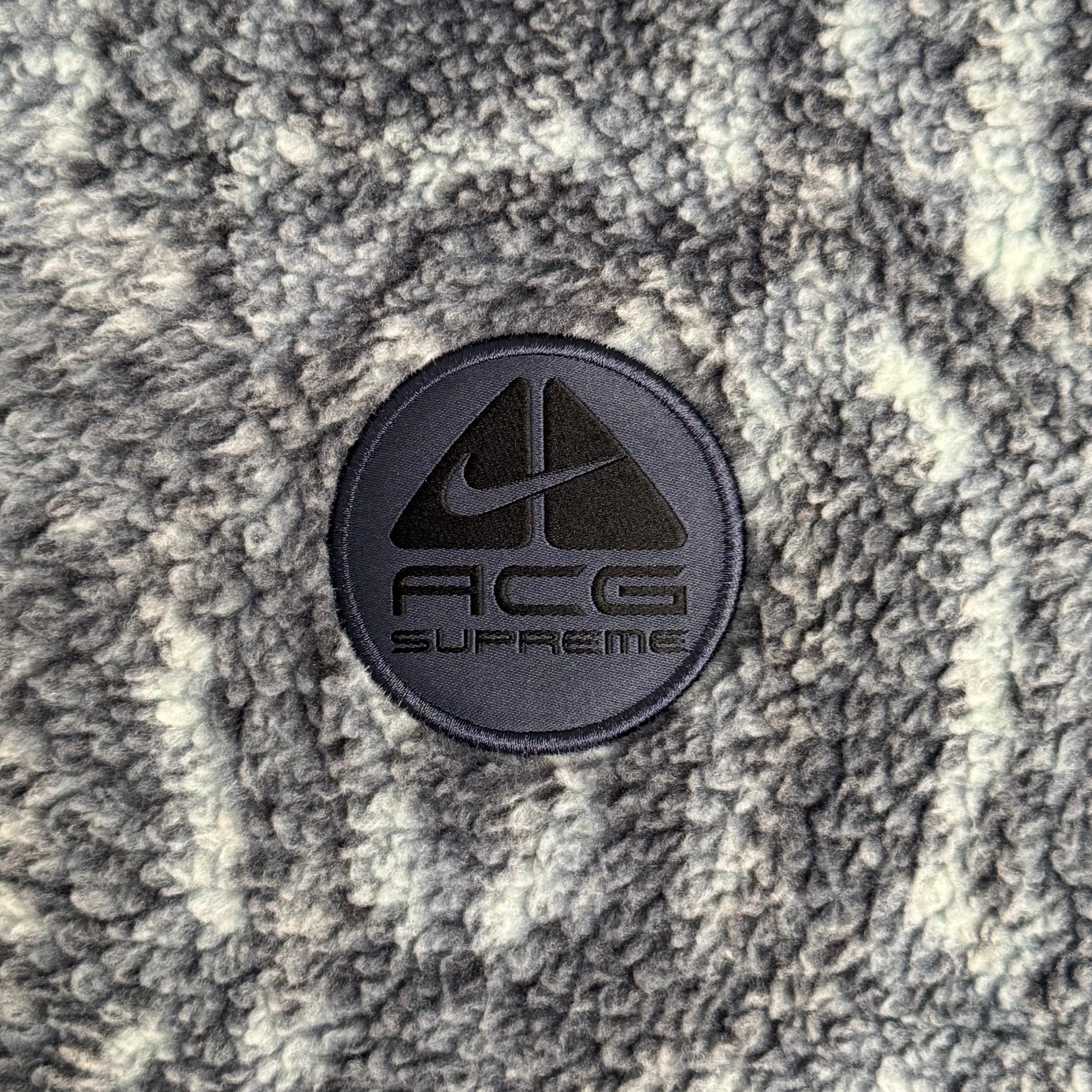Supreme x Nike ACG fleece (Str. M)