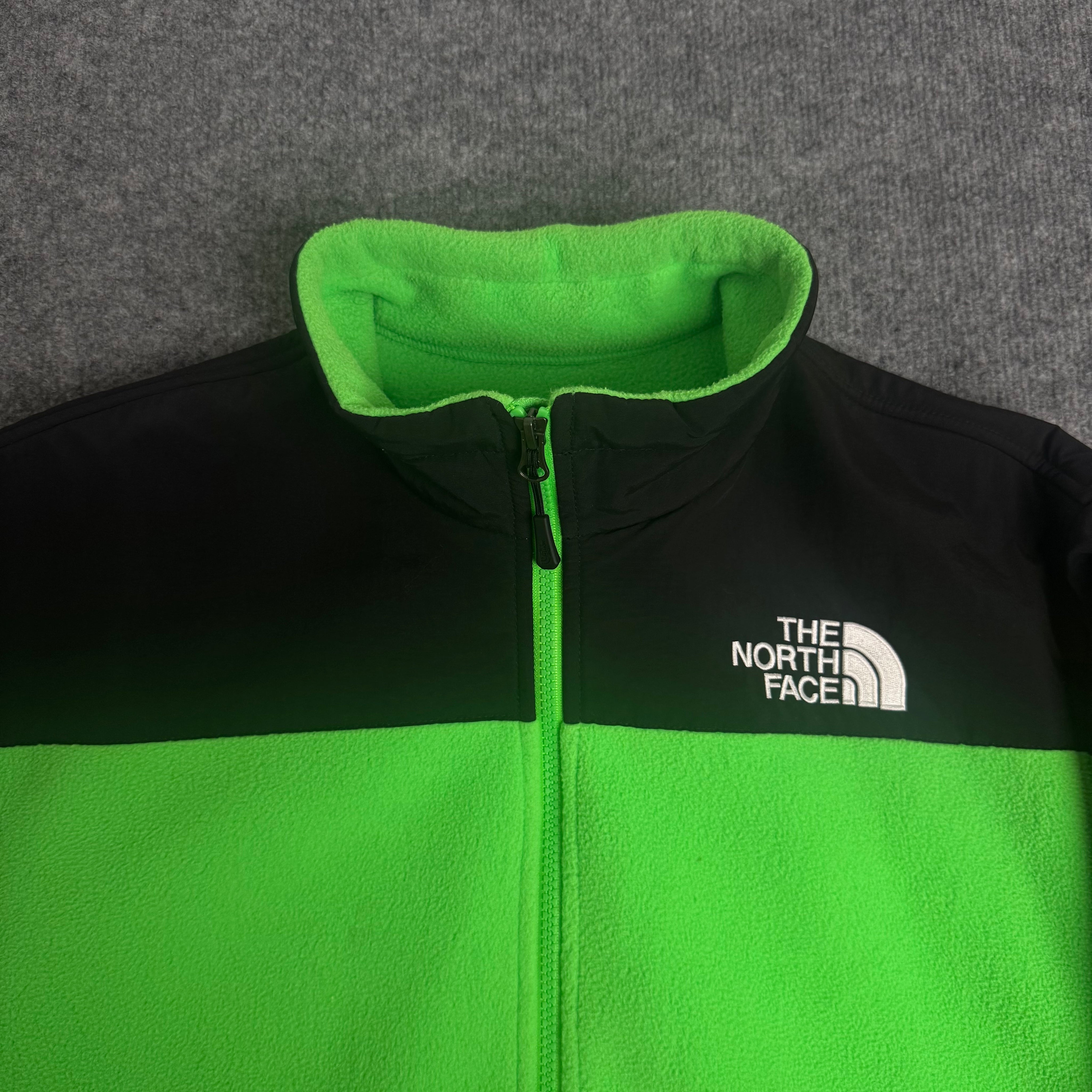 Supreme x The North Face fleece (Str. M)