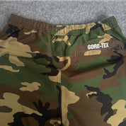 Supreme bukser (Str. M)