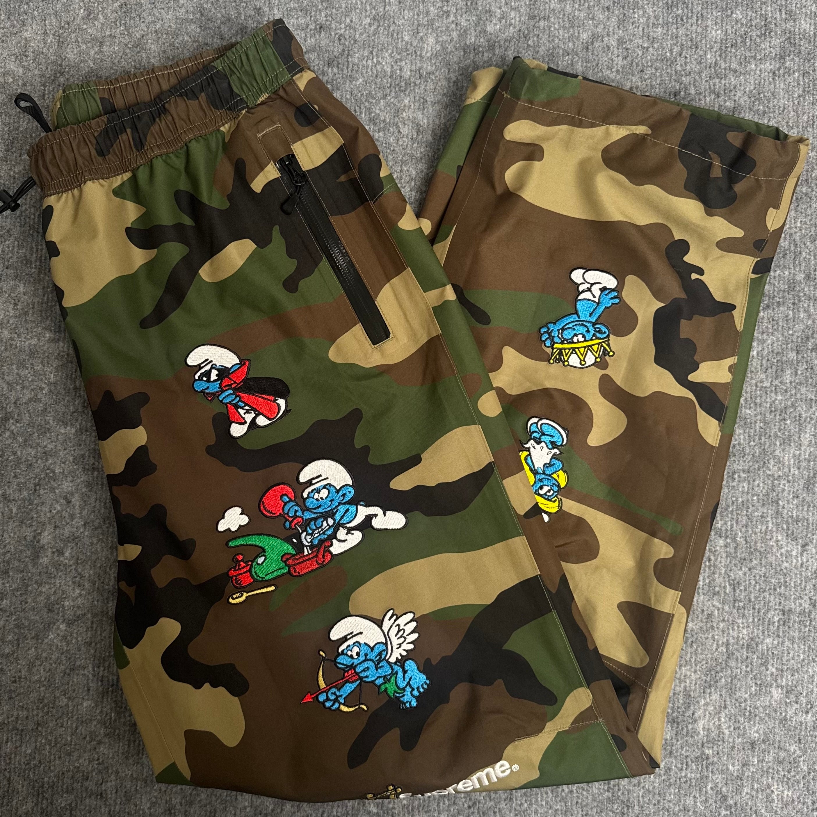 Supreme bukser (Str. M)