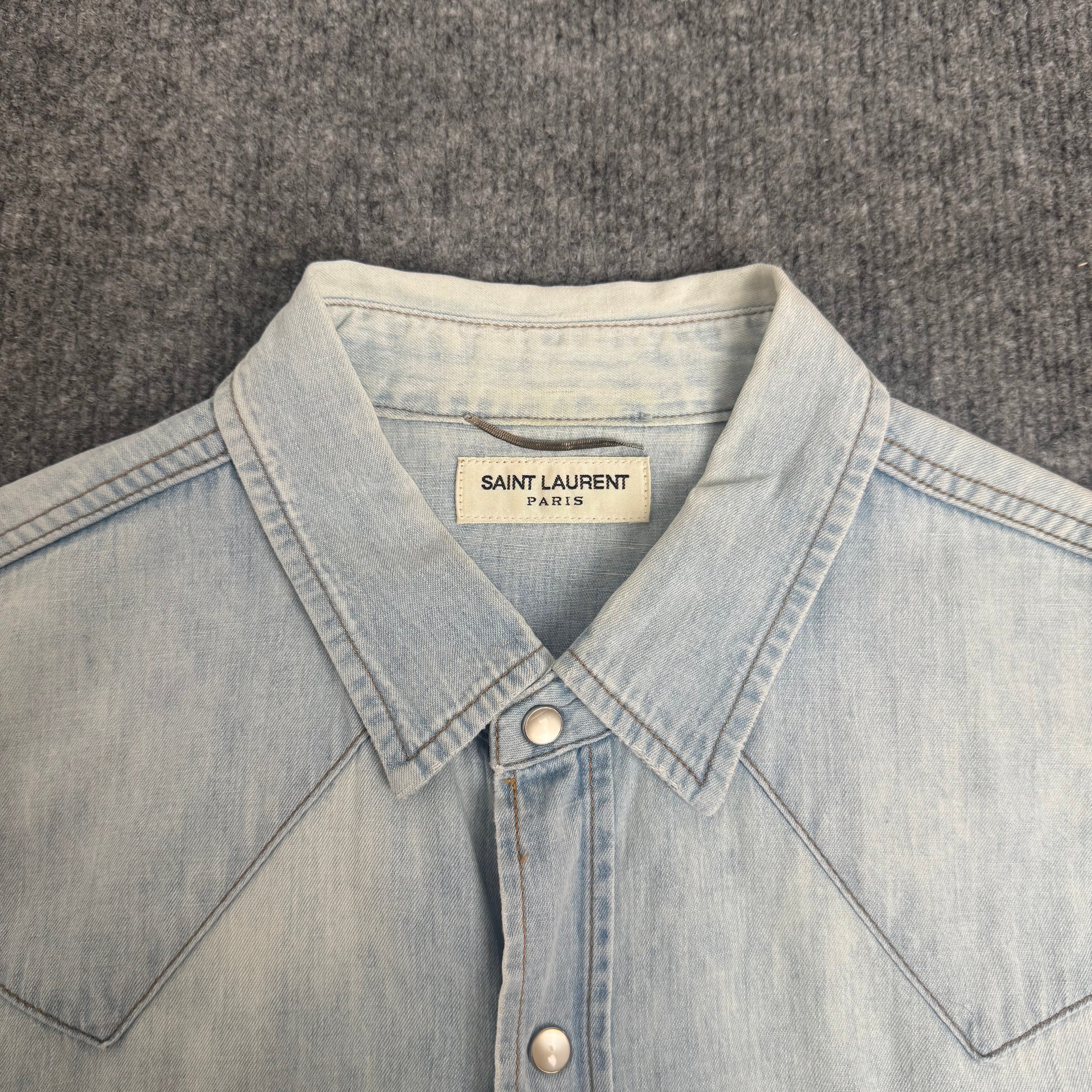 Saint Laurent skjorte (Str. XL)