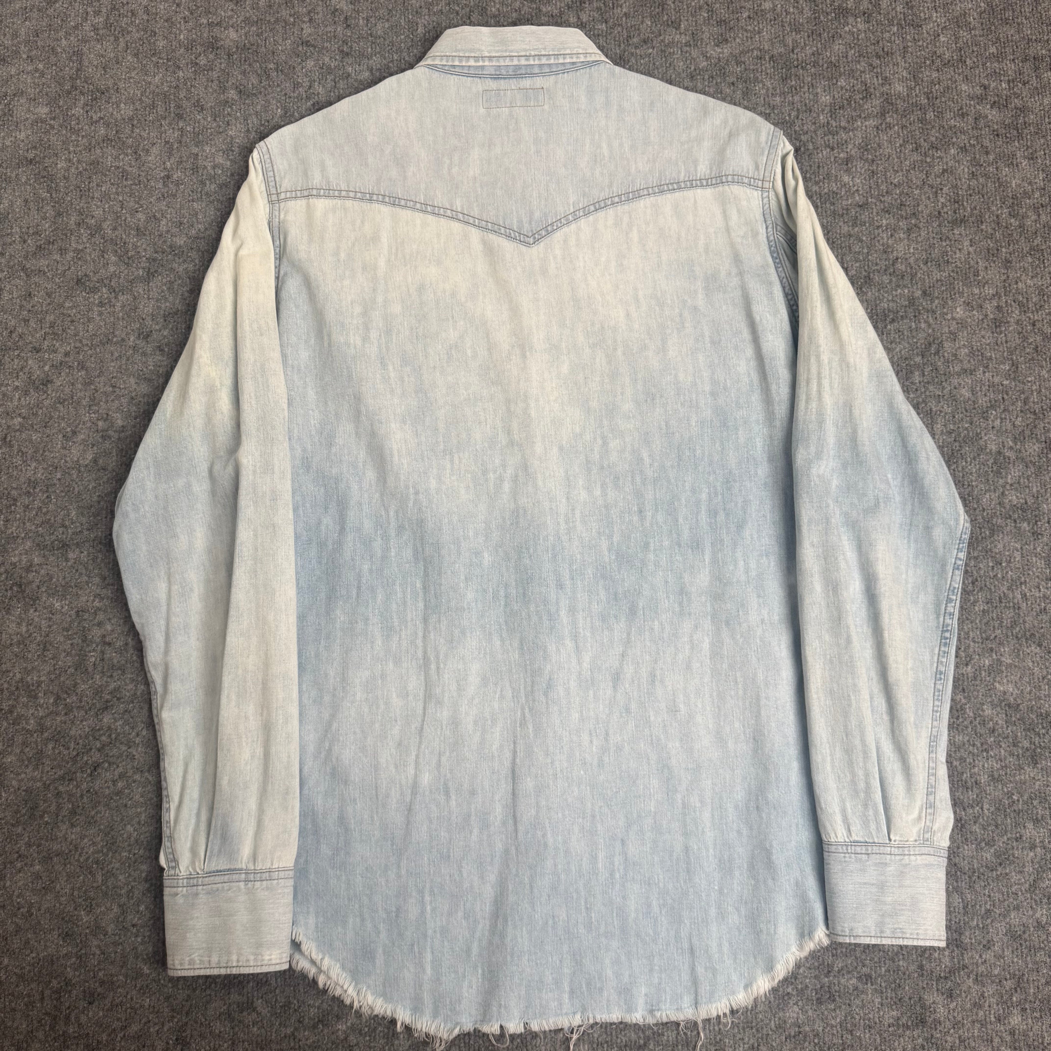 Saint Laurent skjorte (Str. XL)