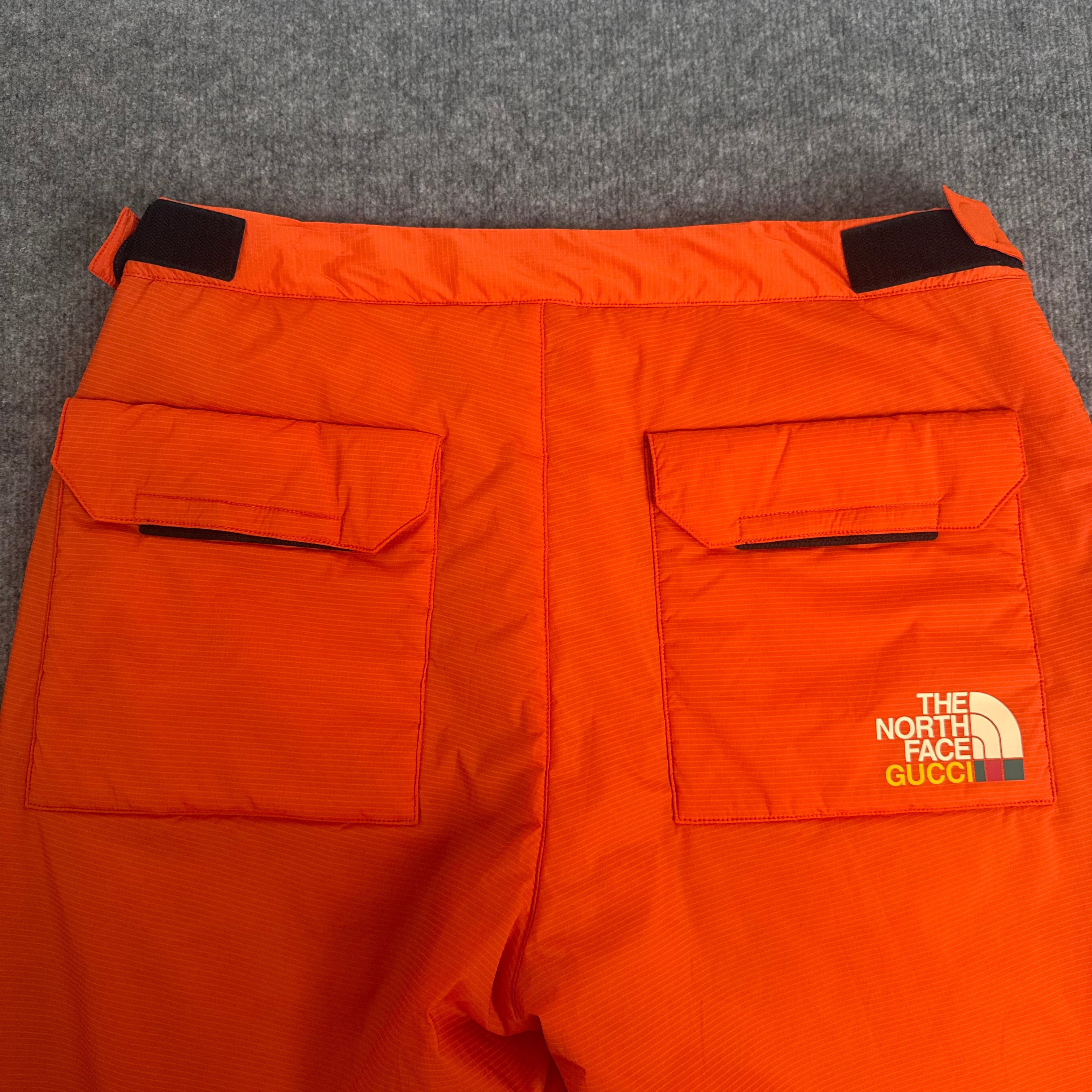 Gucci x TNF bukser (Str. L)