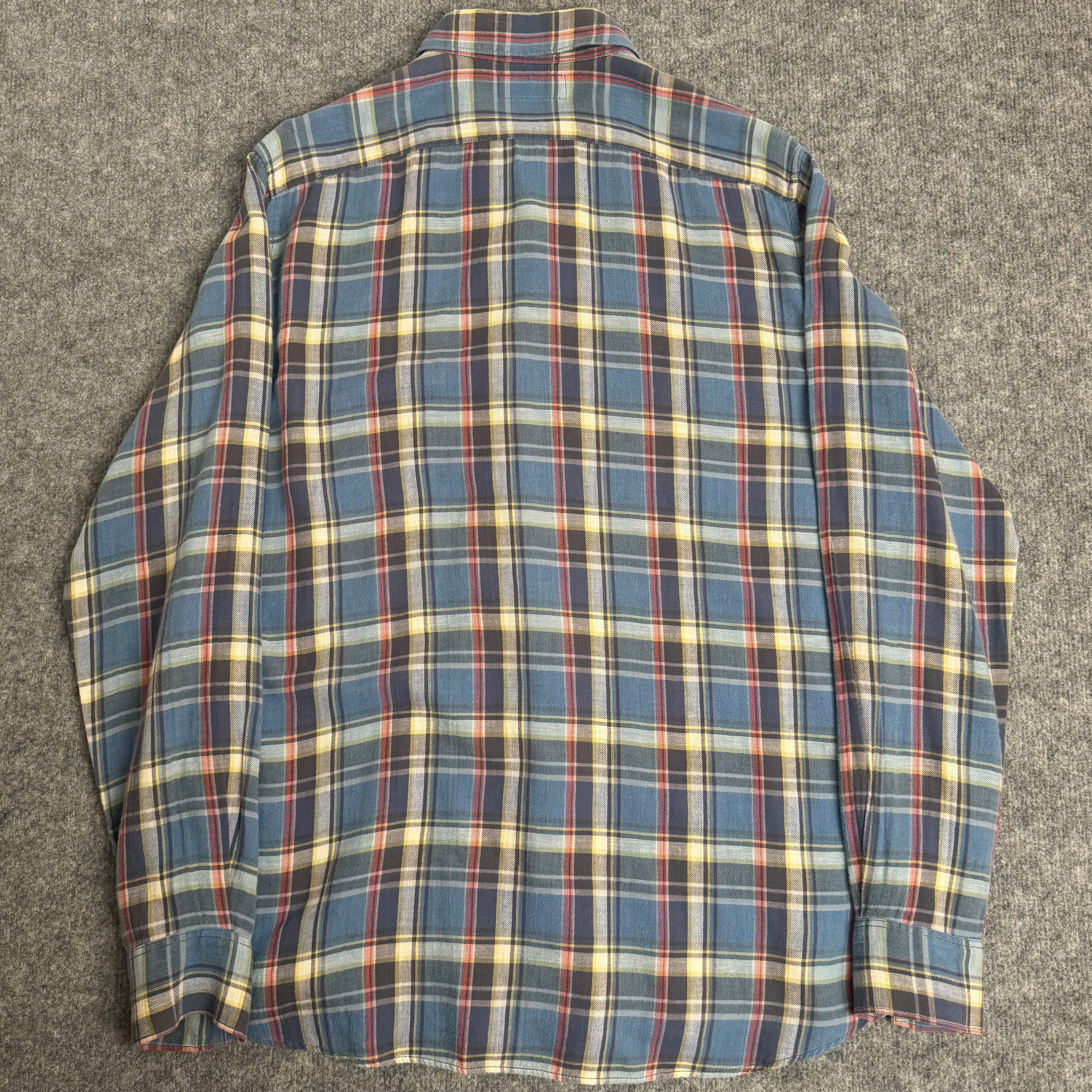 Yves Saint Laurent skjorte (Str. XL)