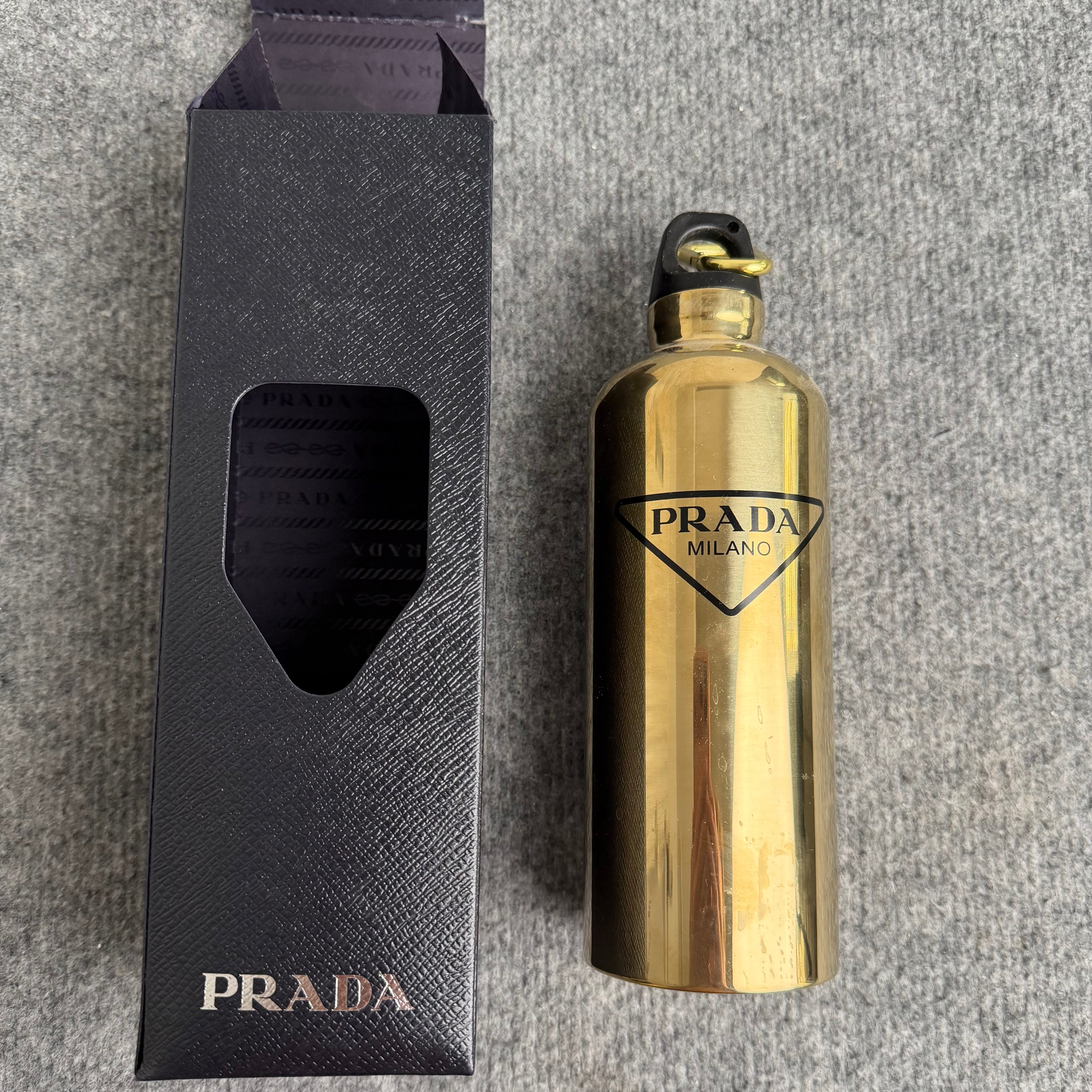 Prada vandflaske