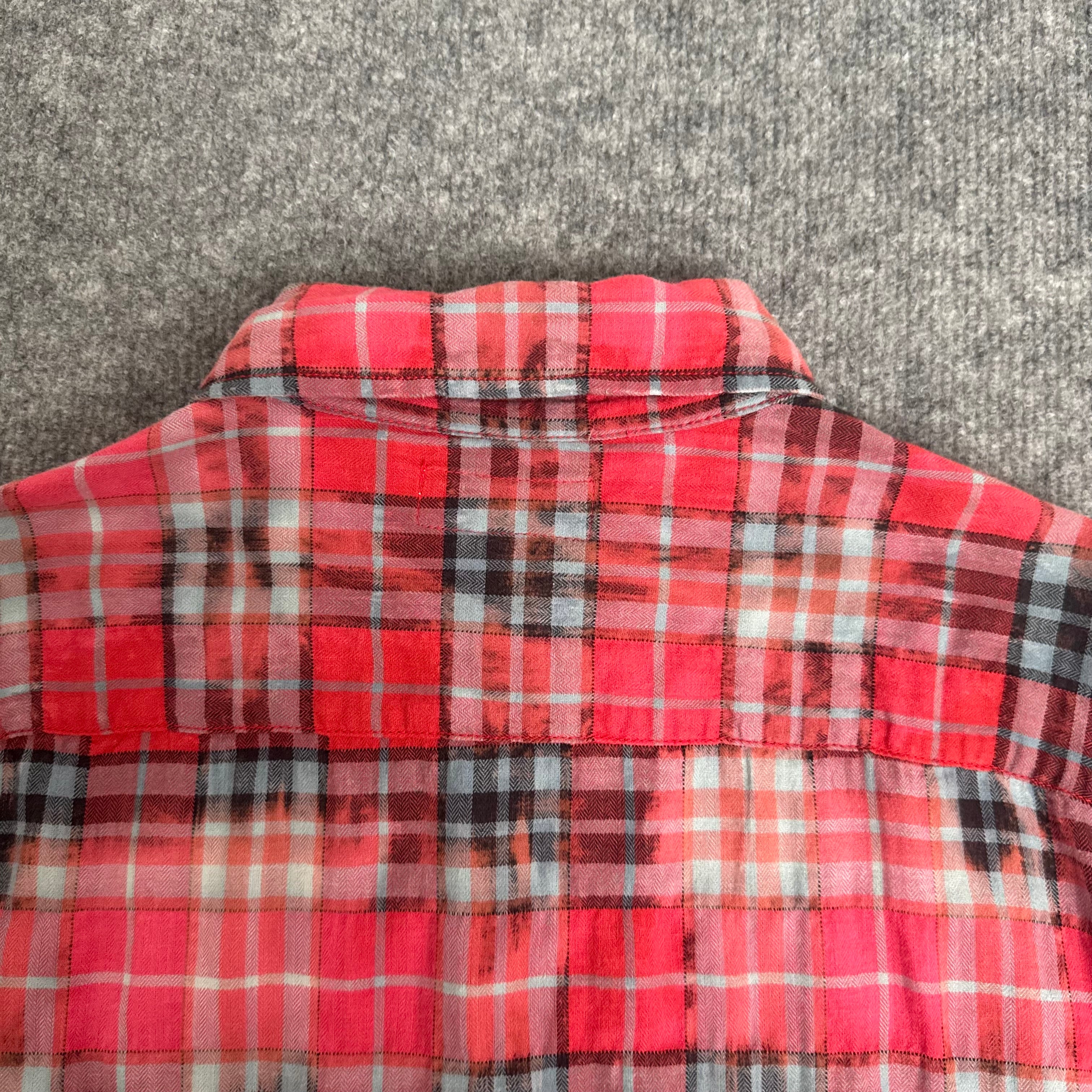 Yves Saint Laurent skjorte (Str. L)