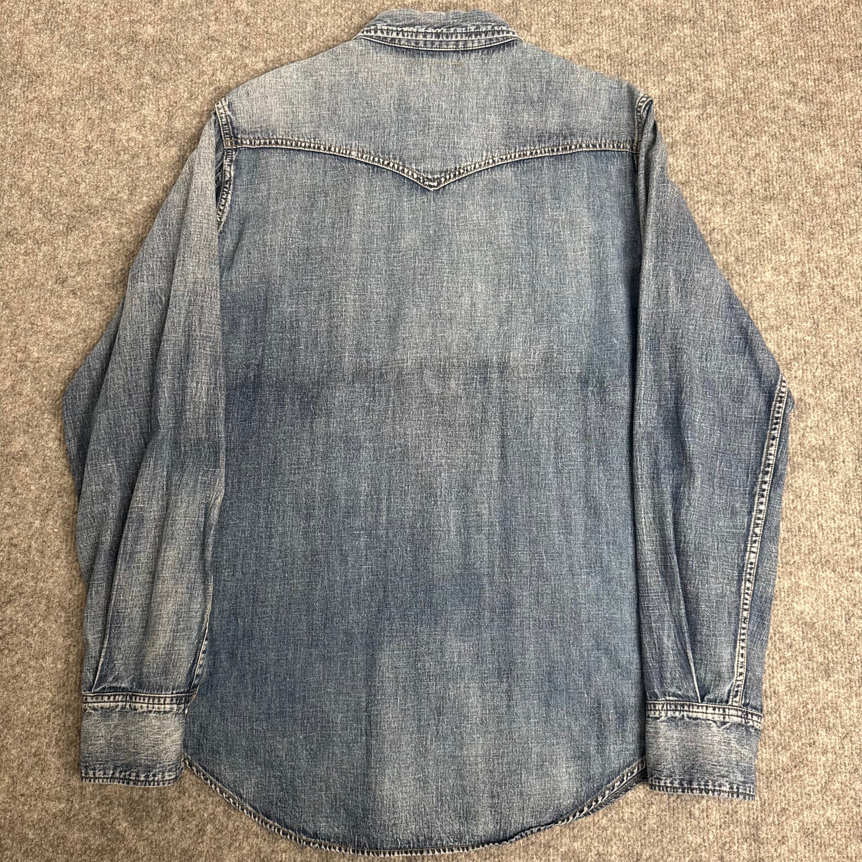 Saint Laurent skjorte (Str. L)