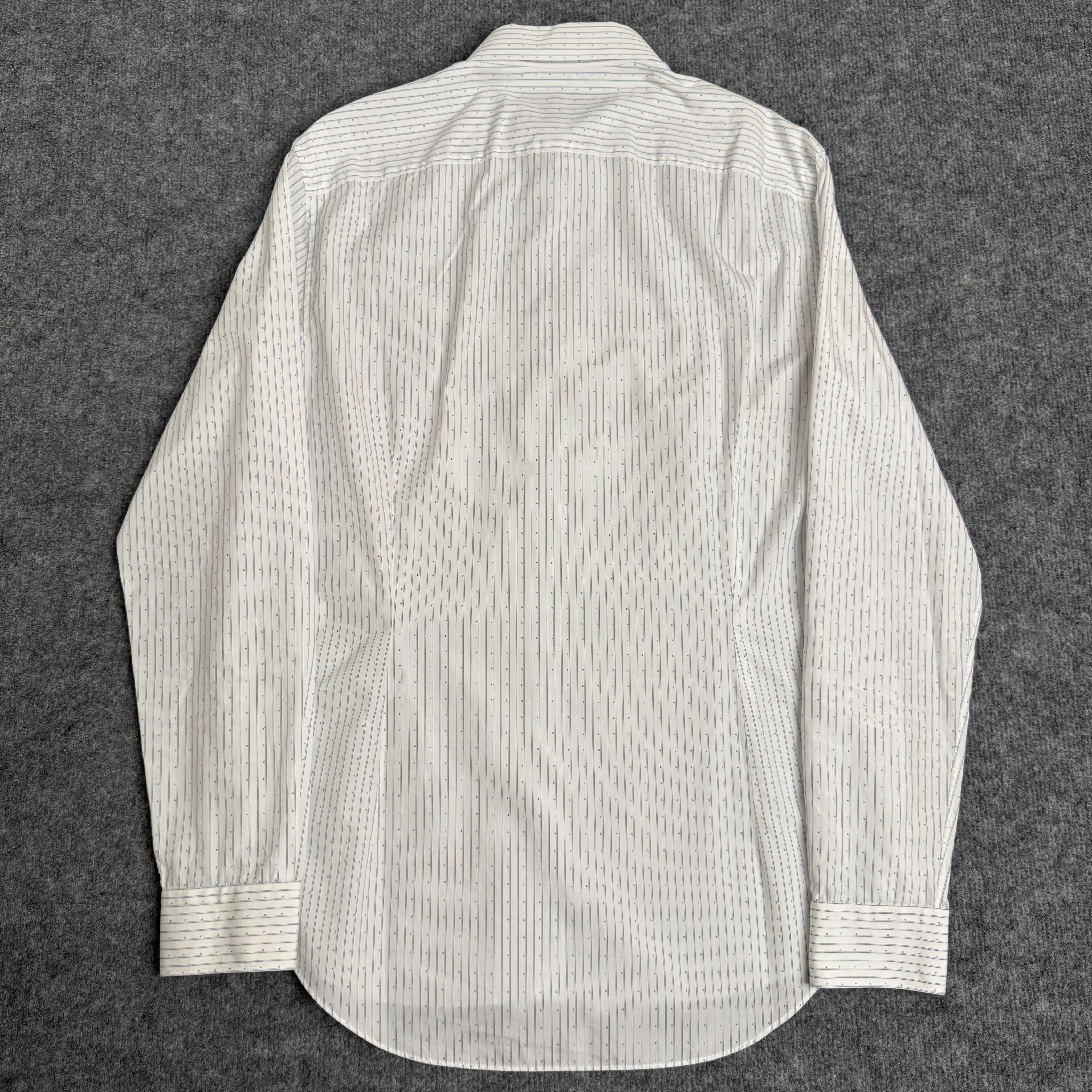 Louis Vuitton skjorte (Str. L)