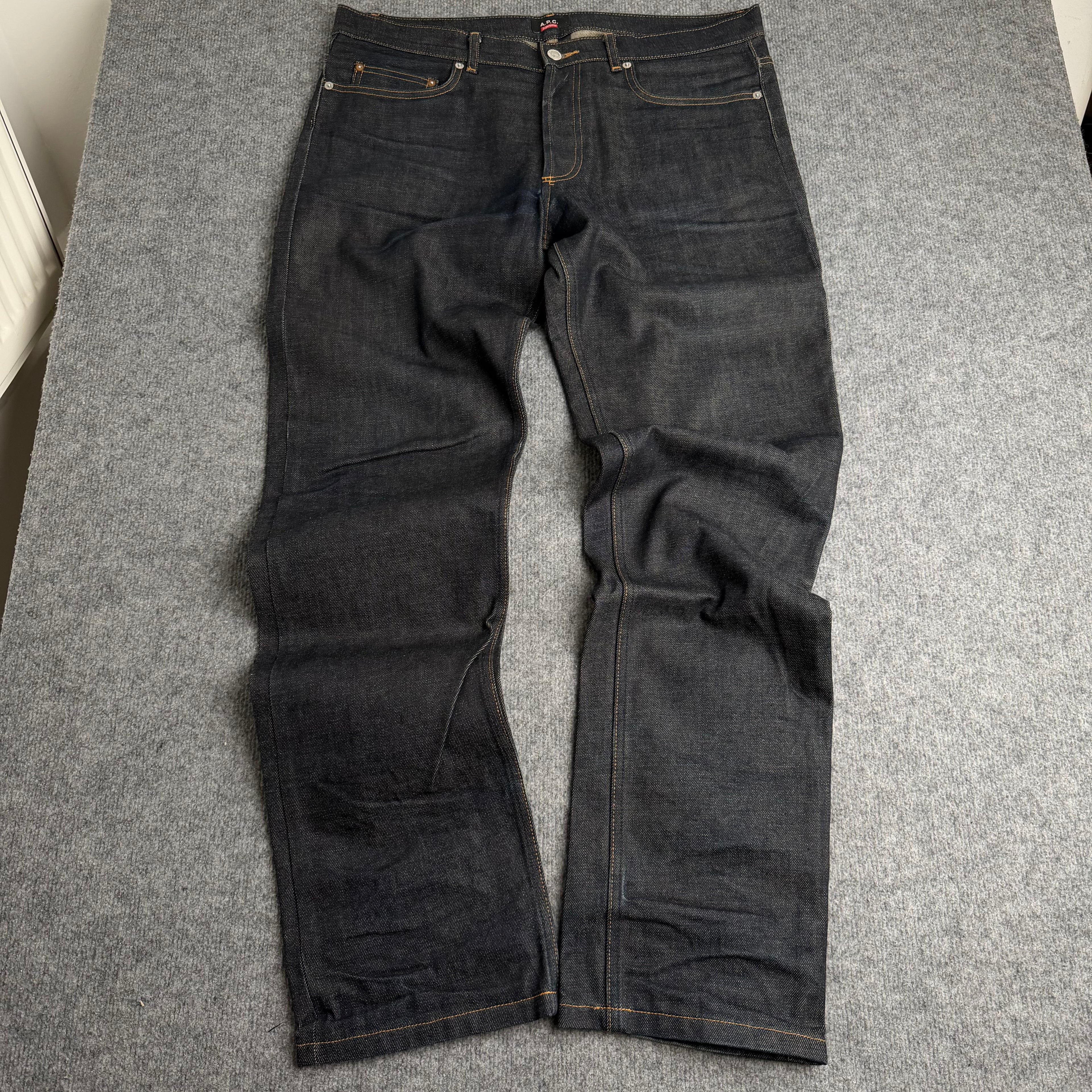 Supreme x A.P.C bukser (Str. 35)