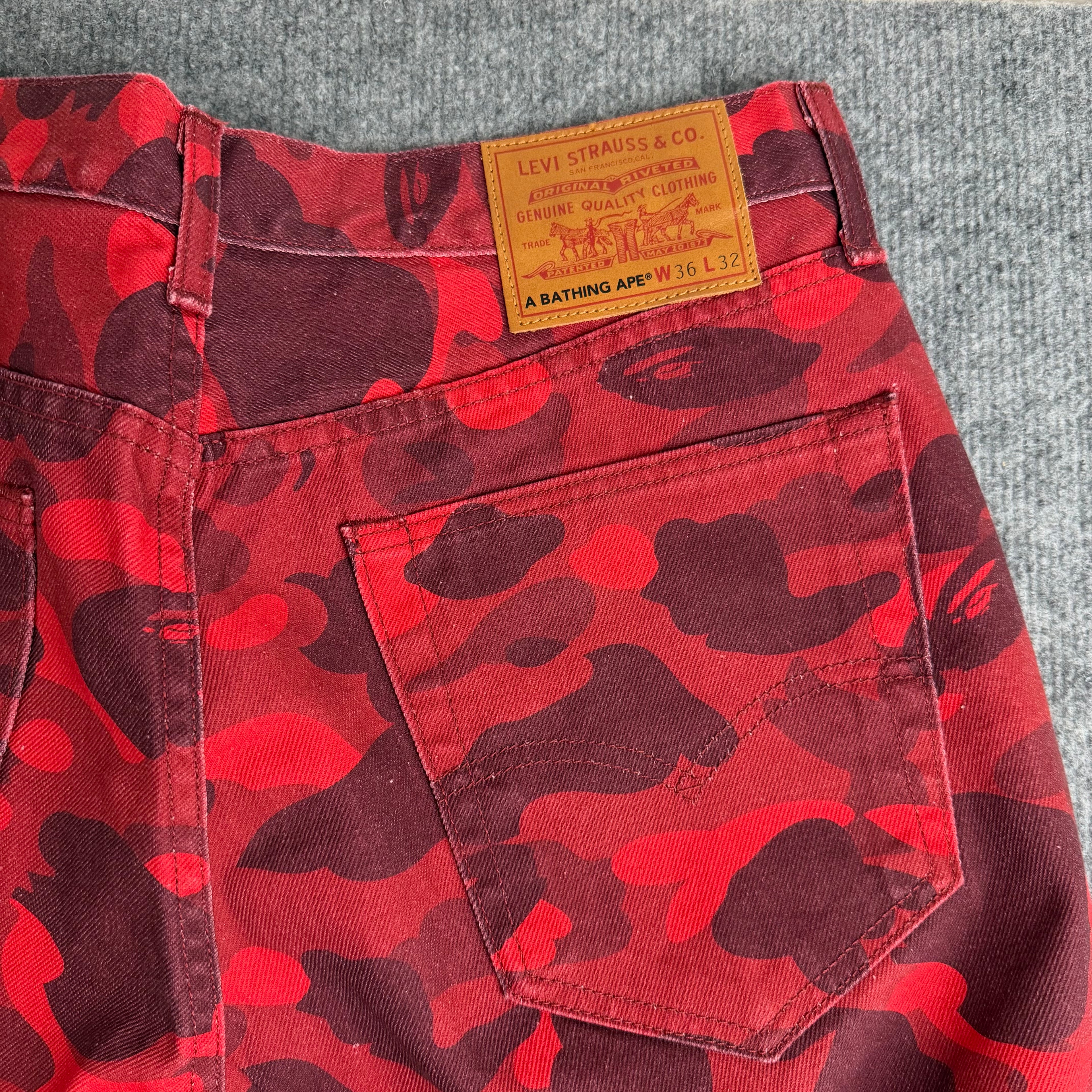 A bathing ape bukser (Str. 36)