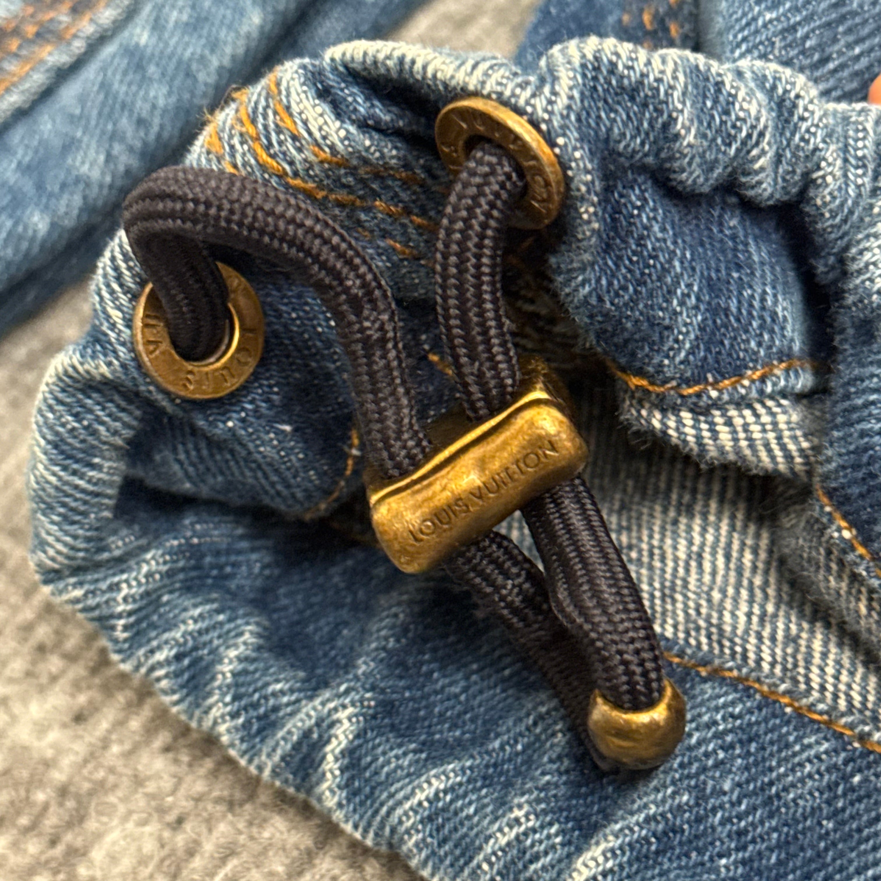 Louis Vuitton jakke (Str. L)