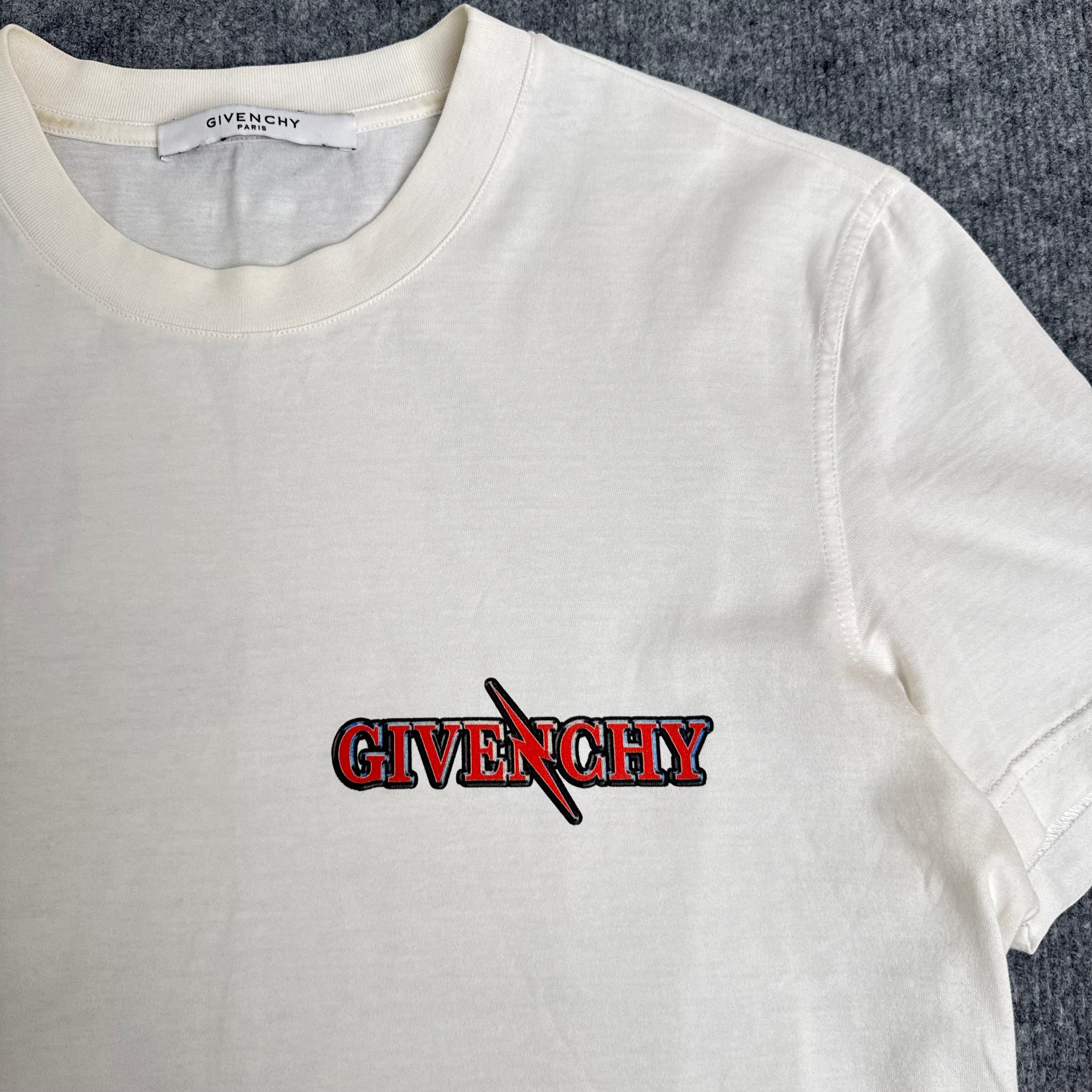 Givenchy t-shirt (Str. M)