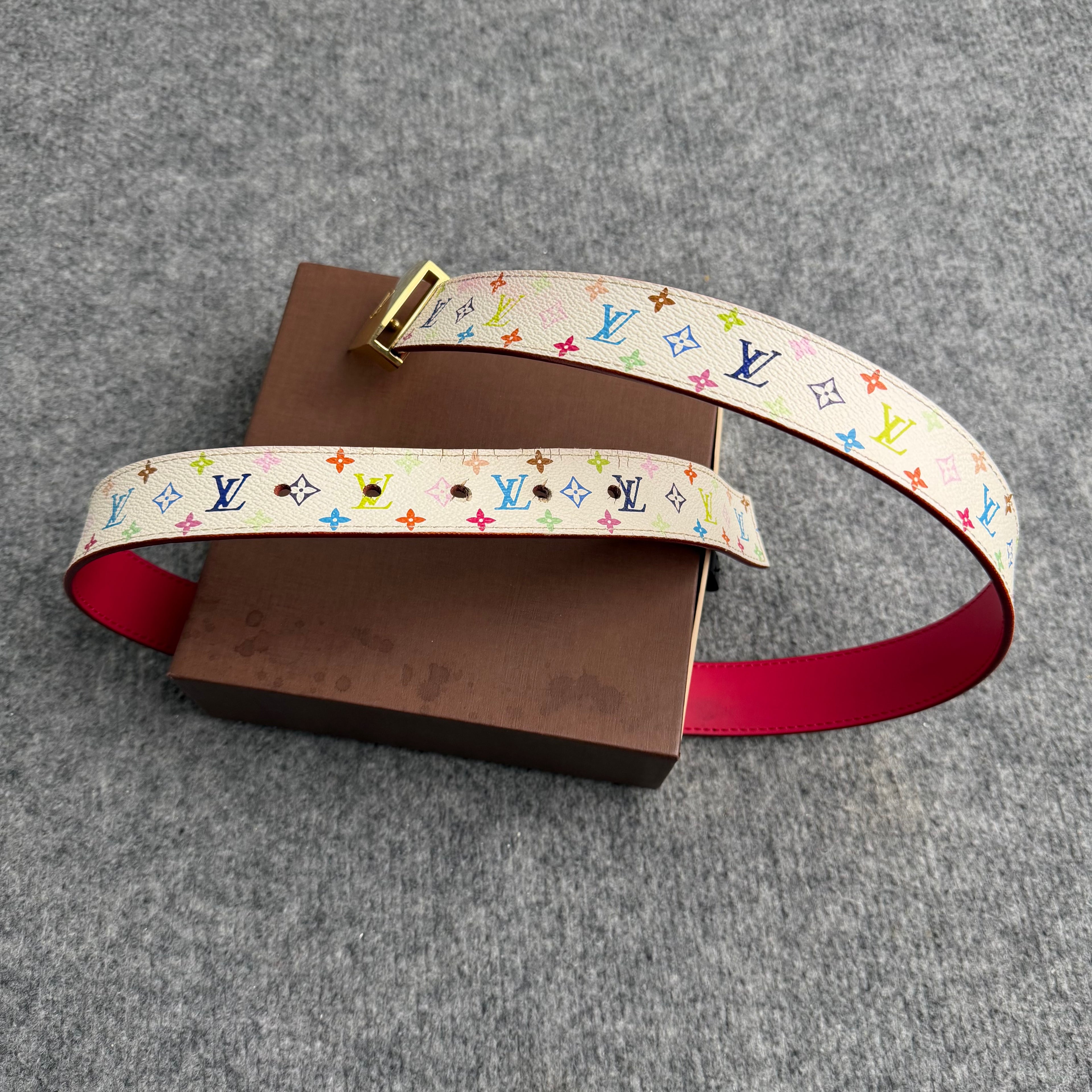 Louis Vuitton bælte (Str. 85)
