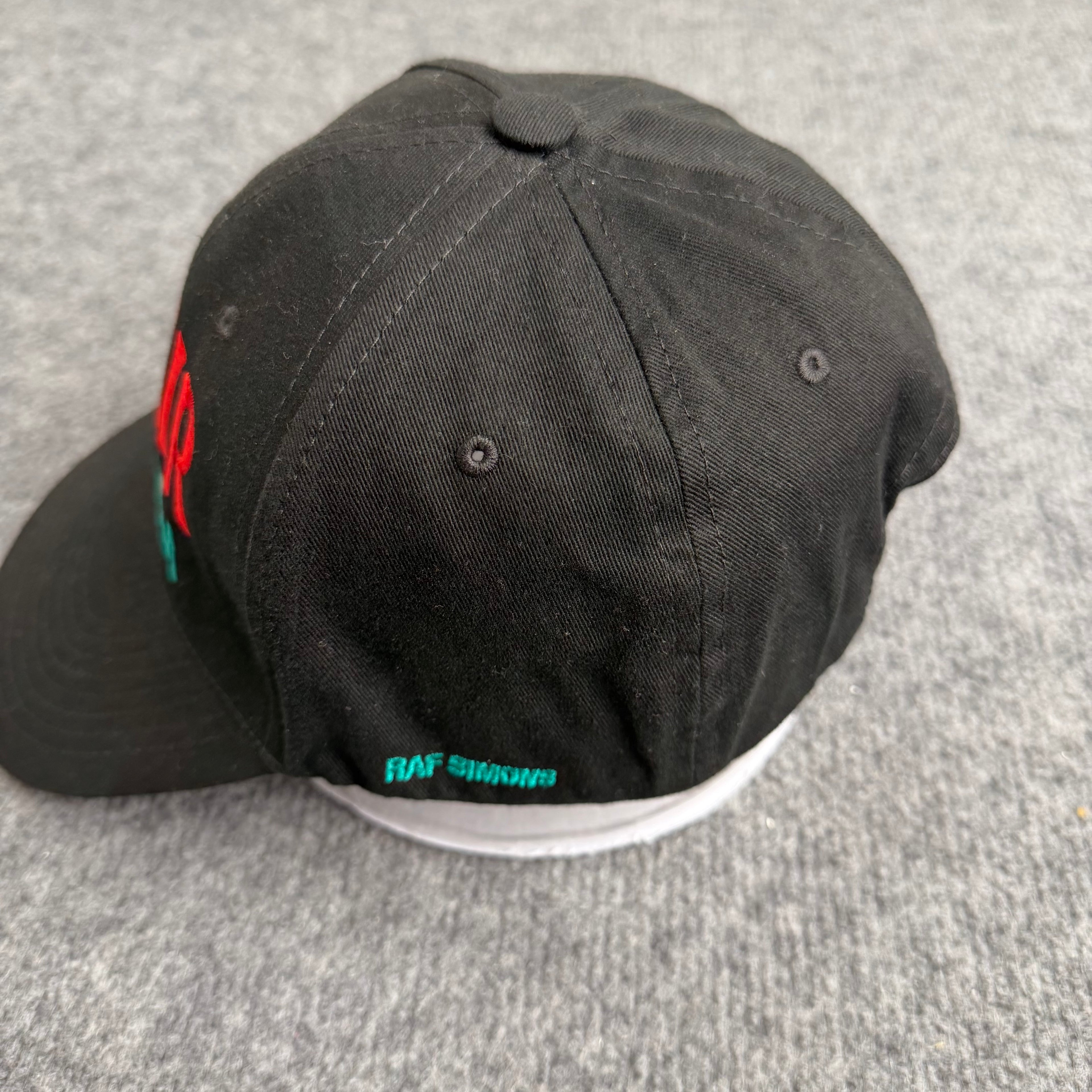 RAF Simons kasket