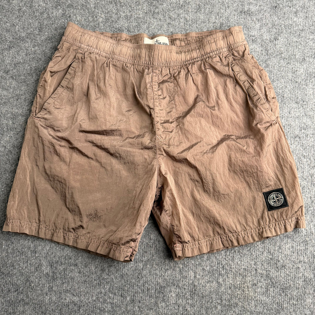 Stone Island shorts (Str. M)