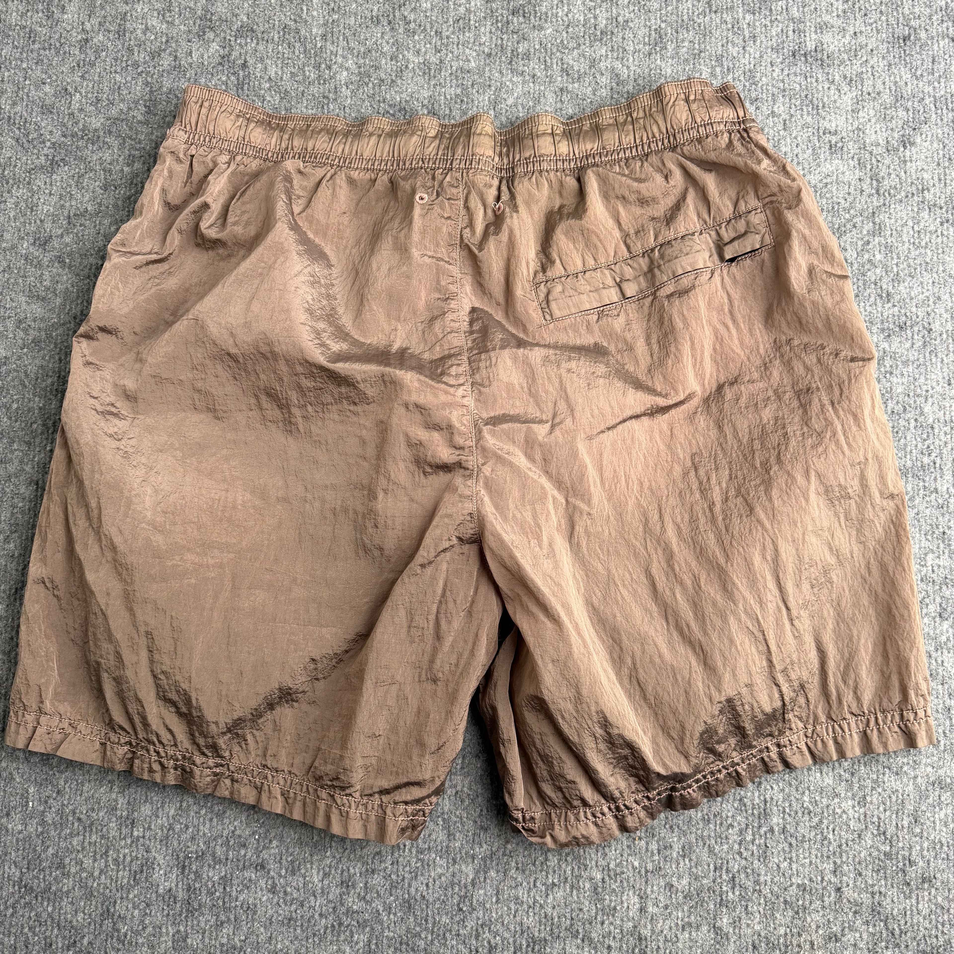 Stone Island shorts (Str. M)