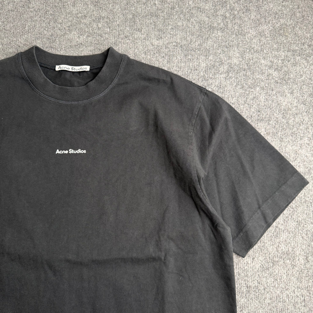 Acne Studios t-shirt (Str. M)