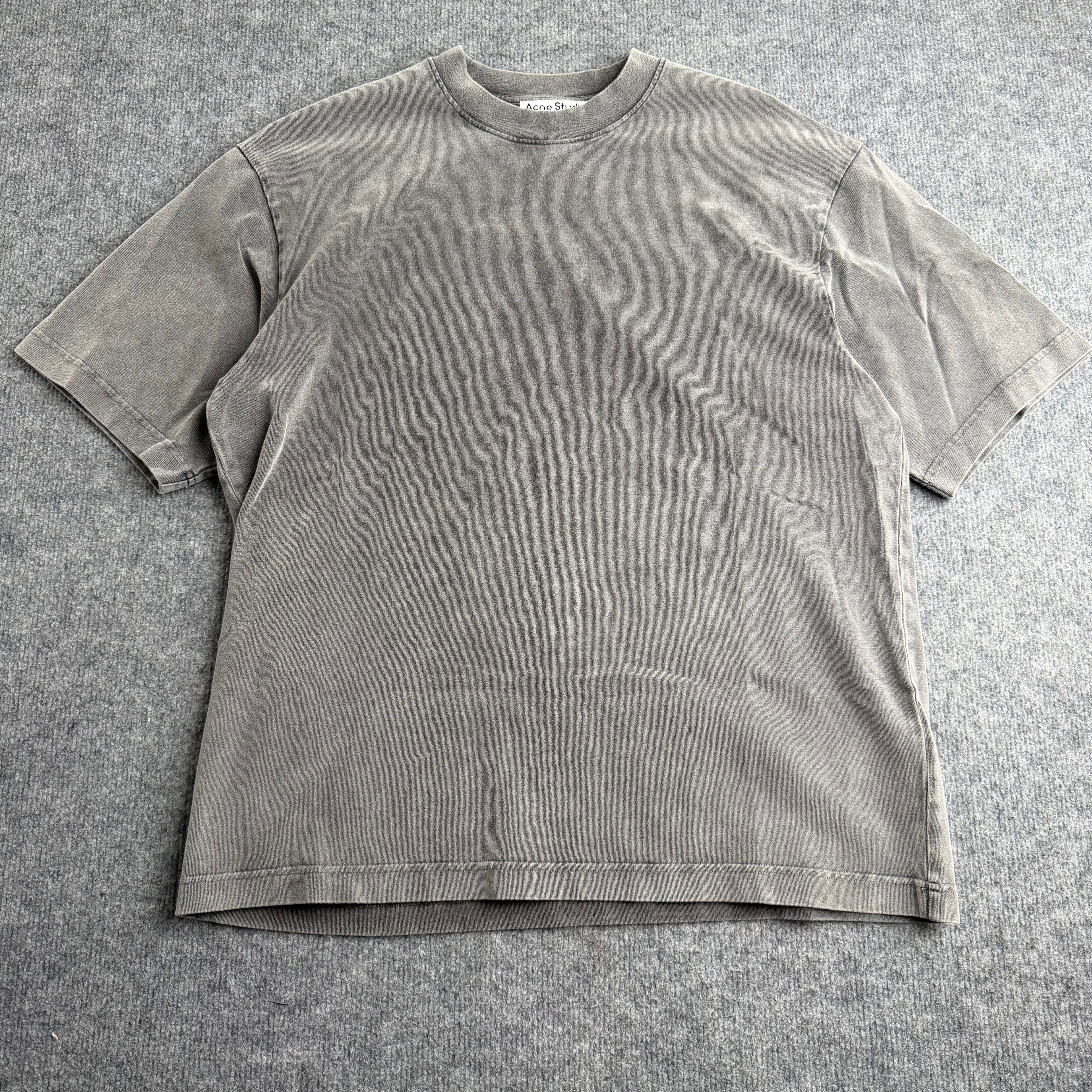 Acne Studios t-shirt (Str. M)