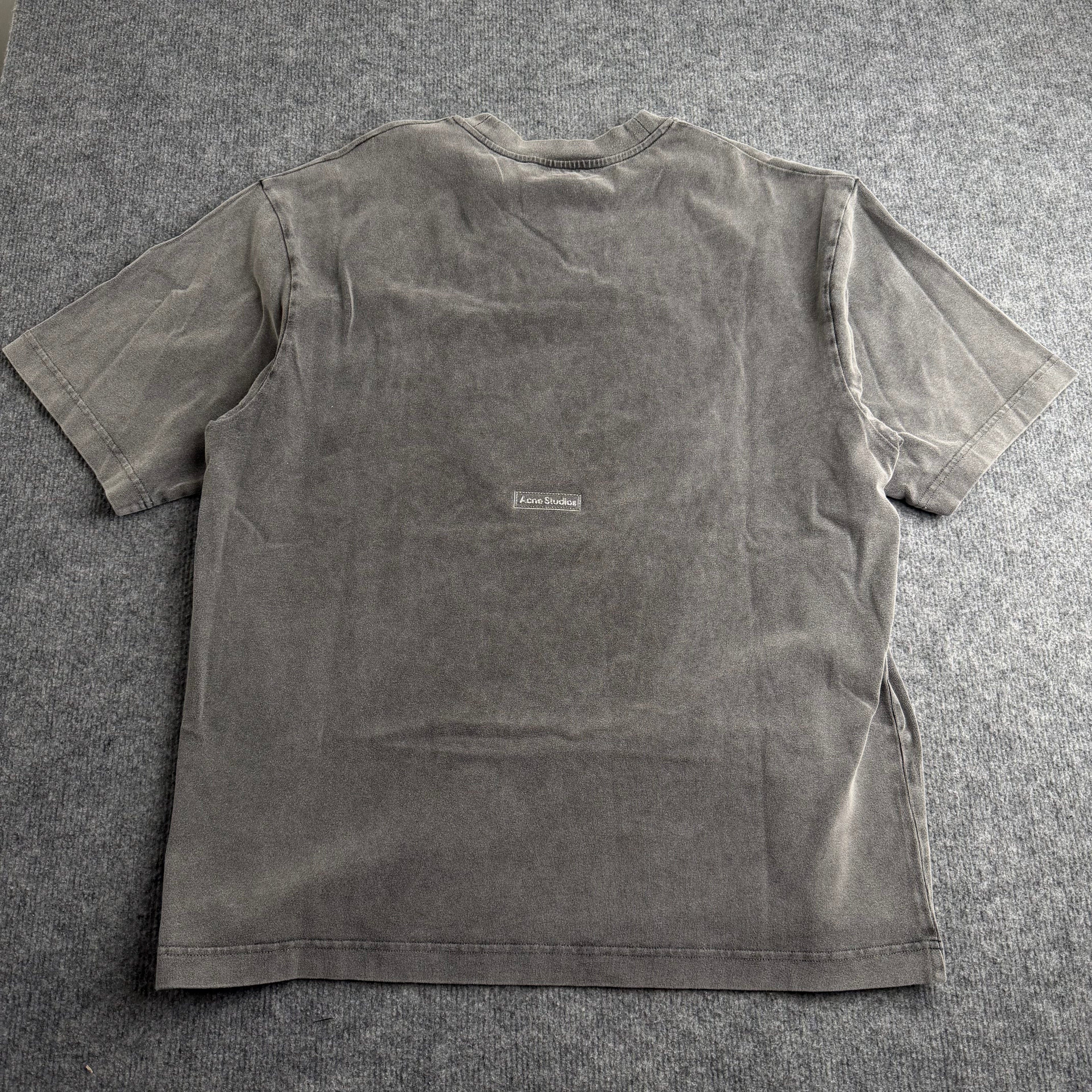 Acne Studios t-shirt (Str. M)