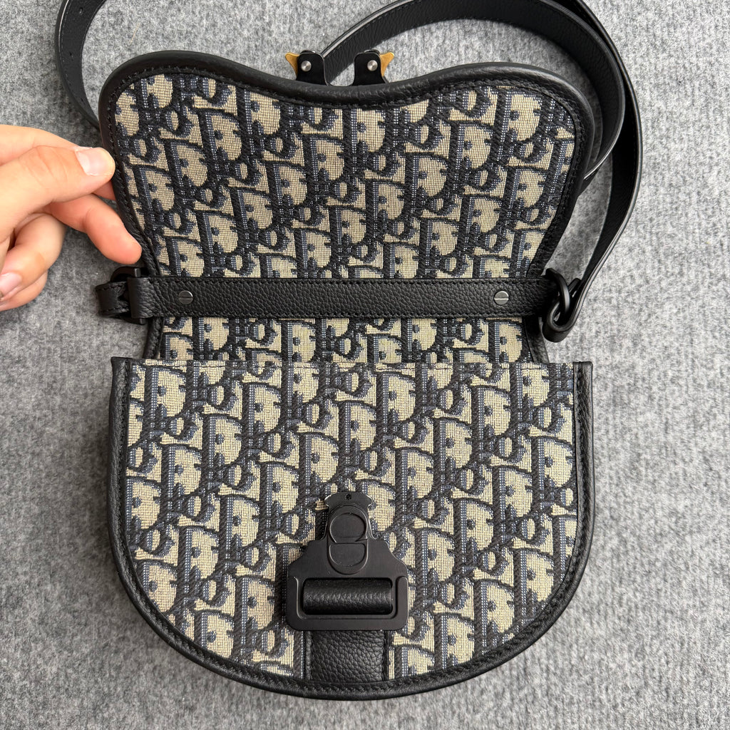 Dior Crossbody Taske